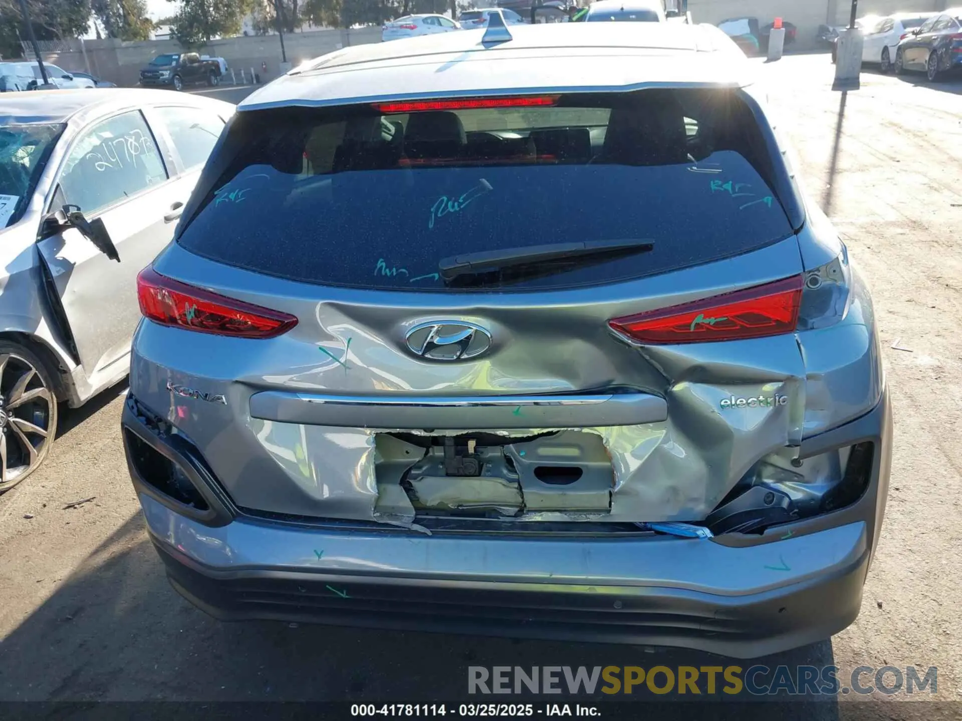 17 Photograph of a damaged car KM8K53AG0MU103629 HYUNDAI KONA ELECTRIC 2021
