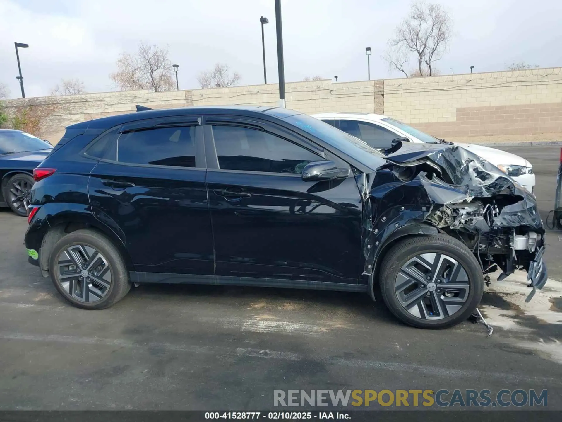 14 Photograph of a damaged car KM8K23AG1PU171452 HYUNDAI KONA ELECTRIC 2023
