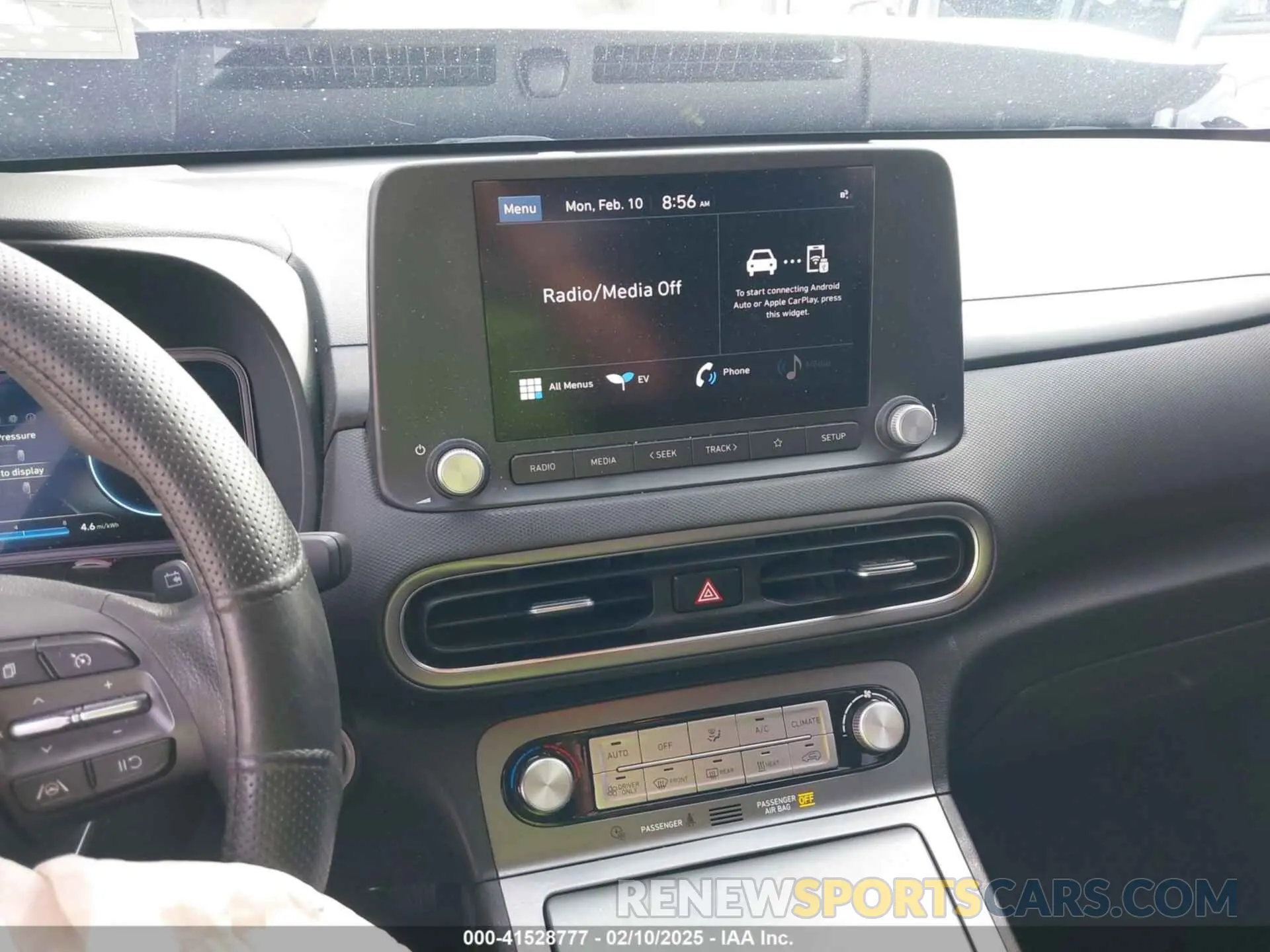 19 Photograph of a damaged car KM8K23AG1PU171452 HYUNDAI KONA ELECTRIC 2023