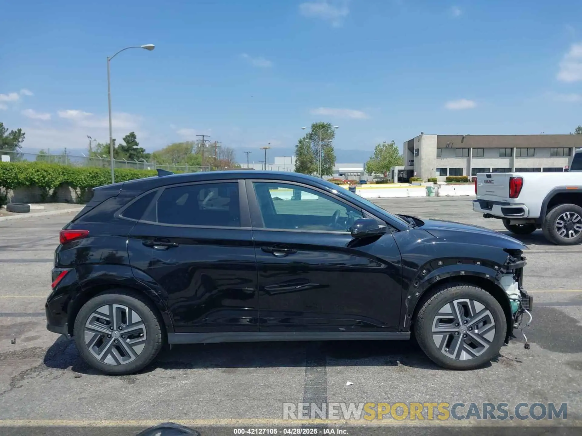 14 Photograph of a damaged car KM8K23AG5PU166898 HYUNDAI KONA ELECTRIC 2023