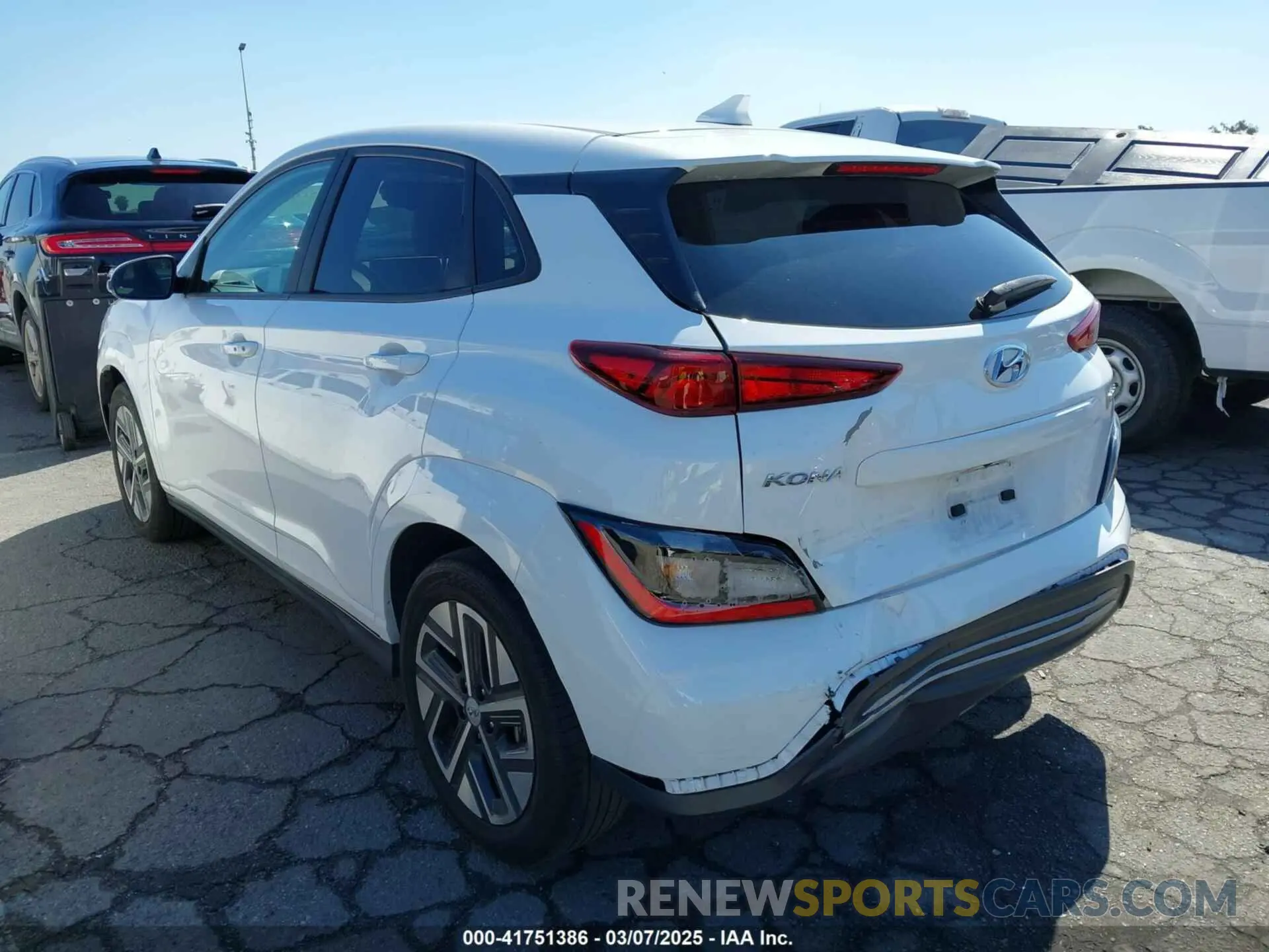 3 Photograph of a damaged car KM8K23AG5PU170837 HYUNDAI KONA ELECTRIC 2023