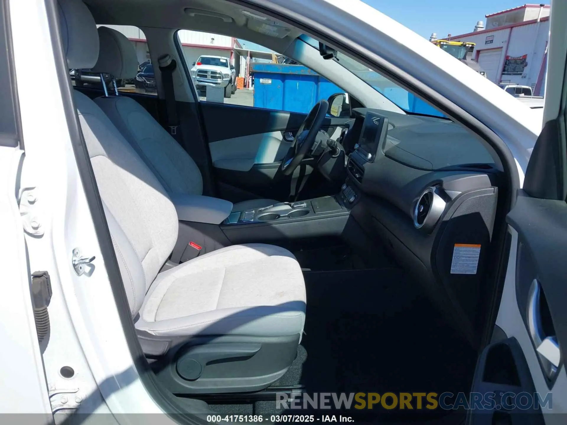 5 Photograph of a damaged car KM8K23AG5PU170837 HYUNDAI KONA ELECTRIC 2023