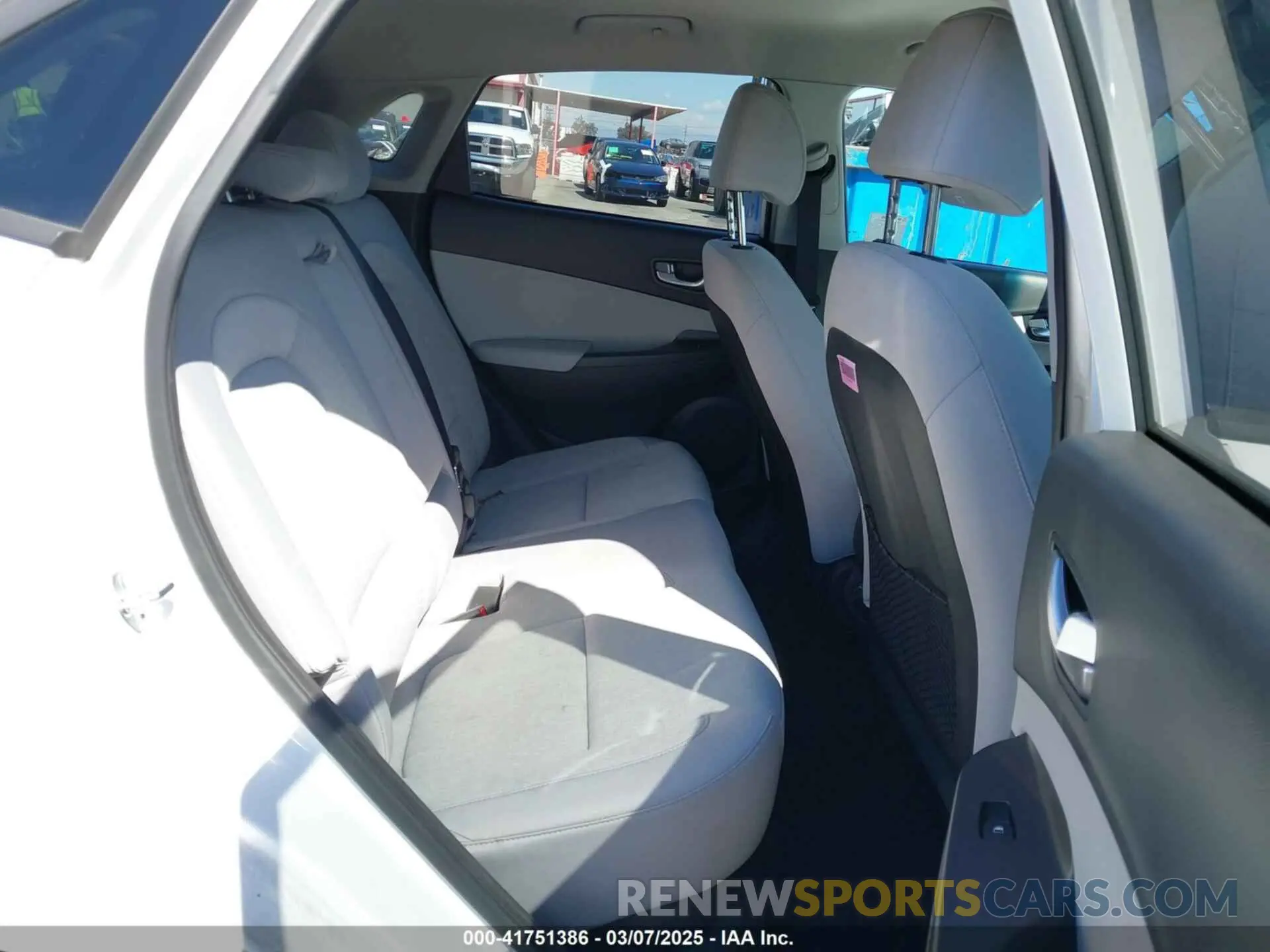 8 Photograph of a damaged car KM8K23AG5PU170837 HYUNDAI KONA ELECTRIC 2023