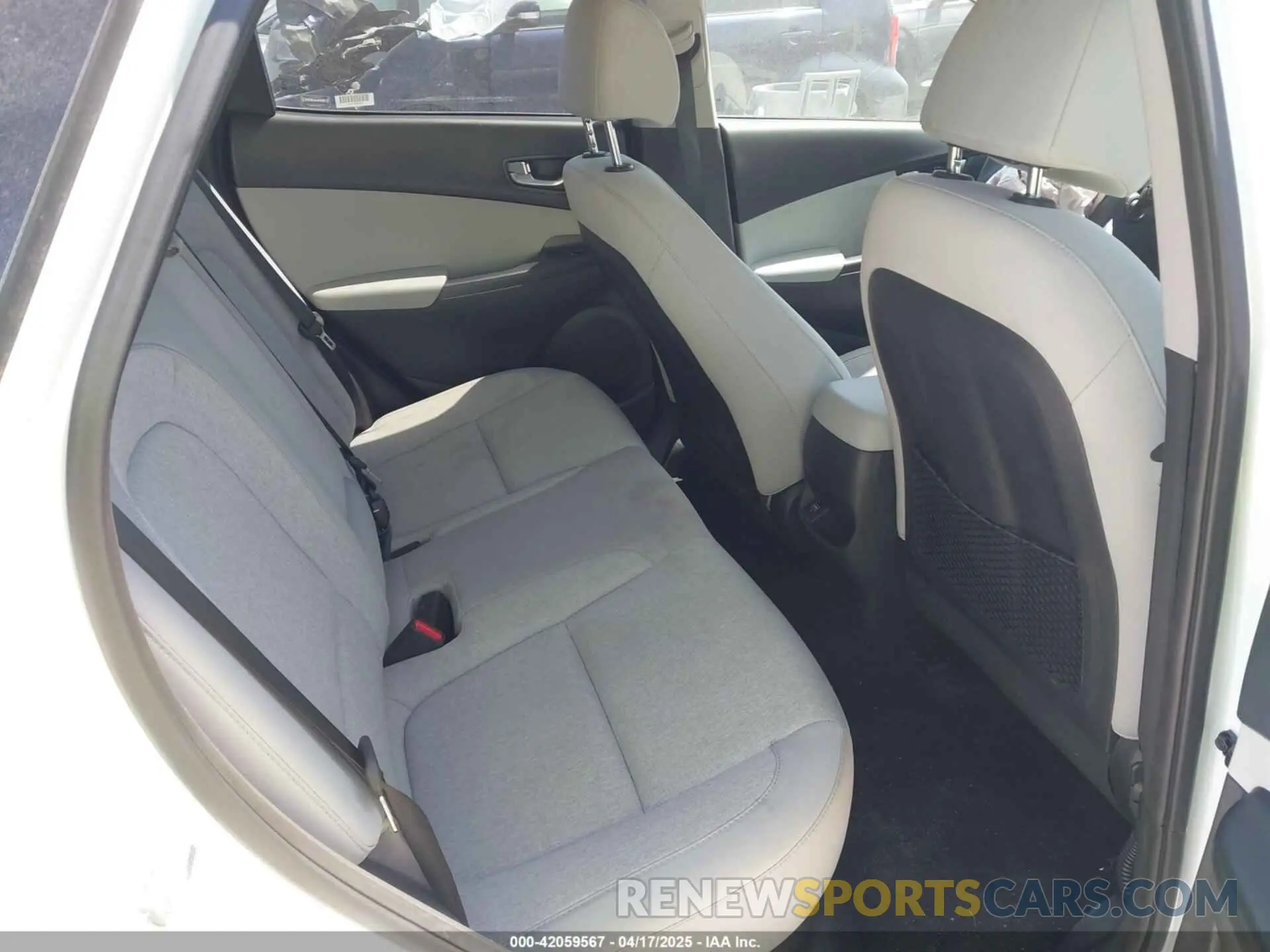 8 Photograph of a damaged car KM8K23AG7PU190457 HYUNDAI KONA ELECTRIC 2023