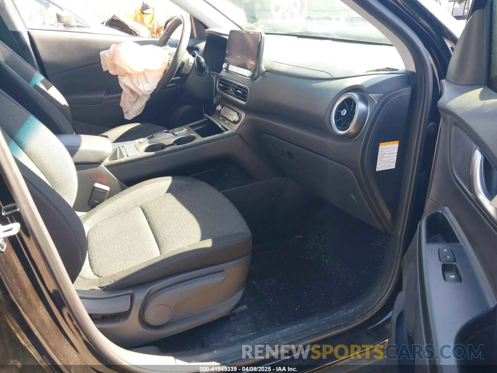 5 Photograph of a damaged car KM8K33AG0PU163484 HYUNDAI KONA ELECTRIC 2023