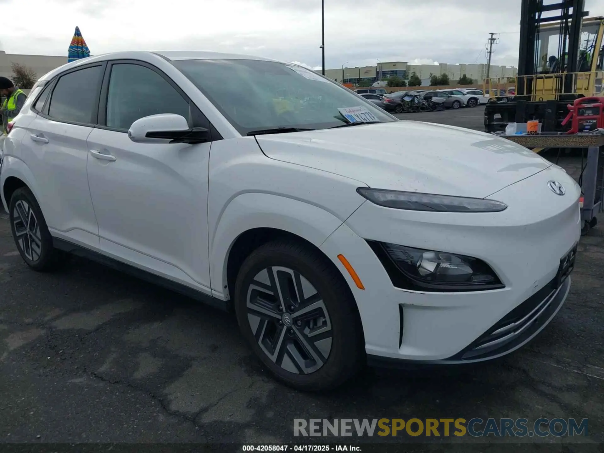 1 Photograph of a damaged car KM8K33AG5PU170804 HYUNDAI KONA ELECTRIC 2023