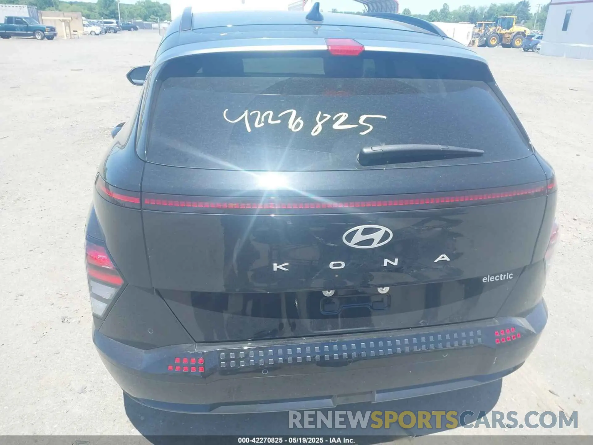 17 Photograph of a damaged car KM8HE3A68RU010317 HYUNDAI KONA ELECTRIC 2024
