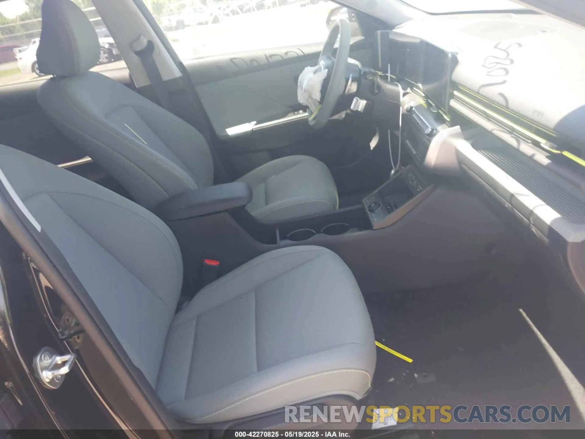 5 Photograph of a damaged car KM8HE3A68RU010317 HYUNDAI KONA ELECTRIC 2024