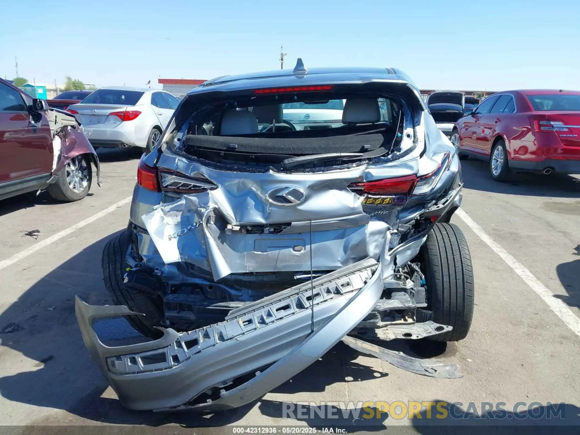 17 Photograph of a damaged car KM8K33AG9KU045944 HYUNDAI KONA EV 2019