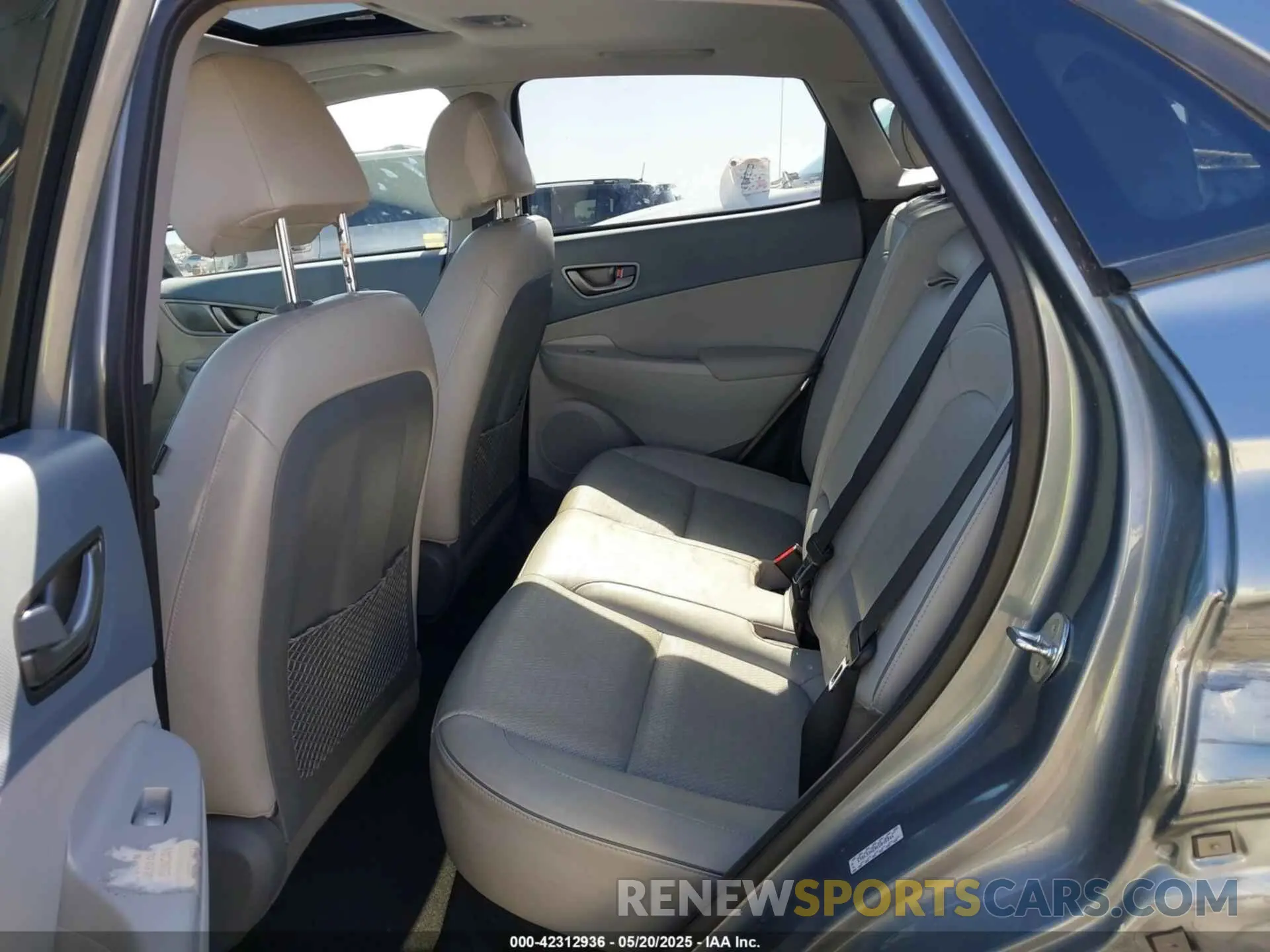 8 Photograph of a damaged car KM8K33AG9KU045944 HYUNDAI KONA EV 2019