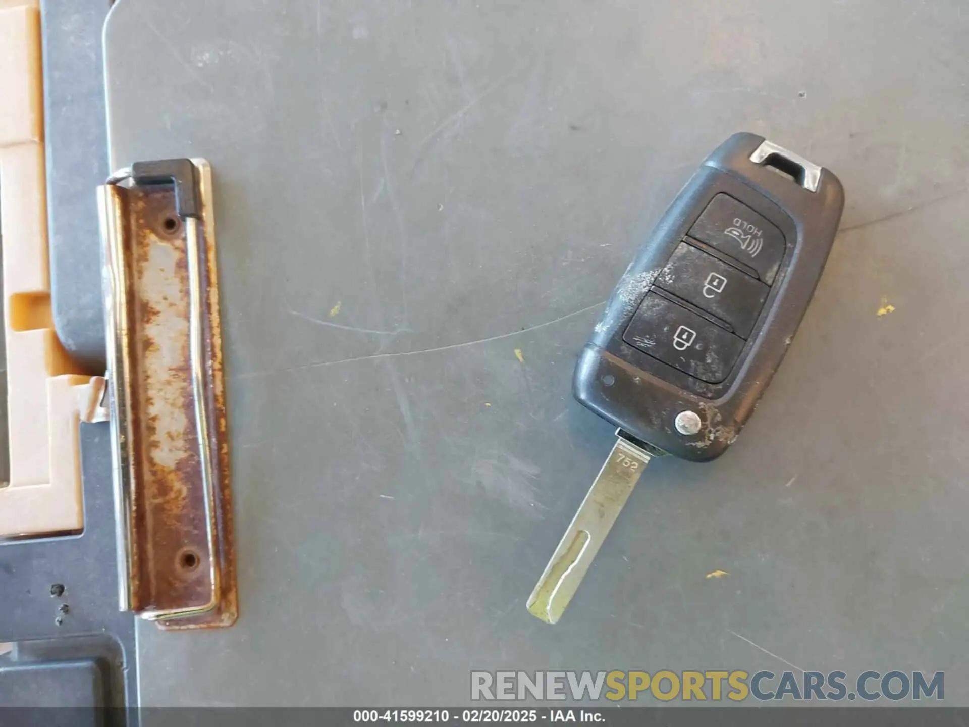 11 Photograph of a damaged car KM8R1DHE9LU030666 HYUNDAI PALISADE 2020
