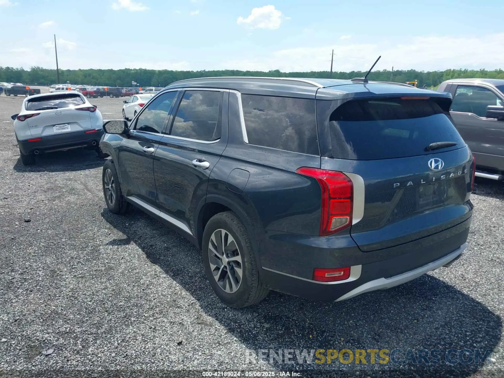 3 Photograph of a damaged car KM8R24HE4LU028630 HYUNDAI PALISADE 2020
