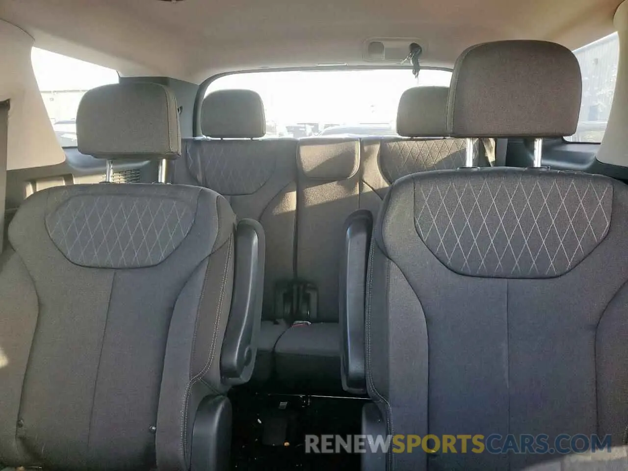 10 Photograph of a damaged car KM8R24HE5LU100998 HYUNDAI PALISADE 2020