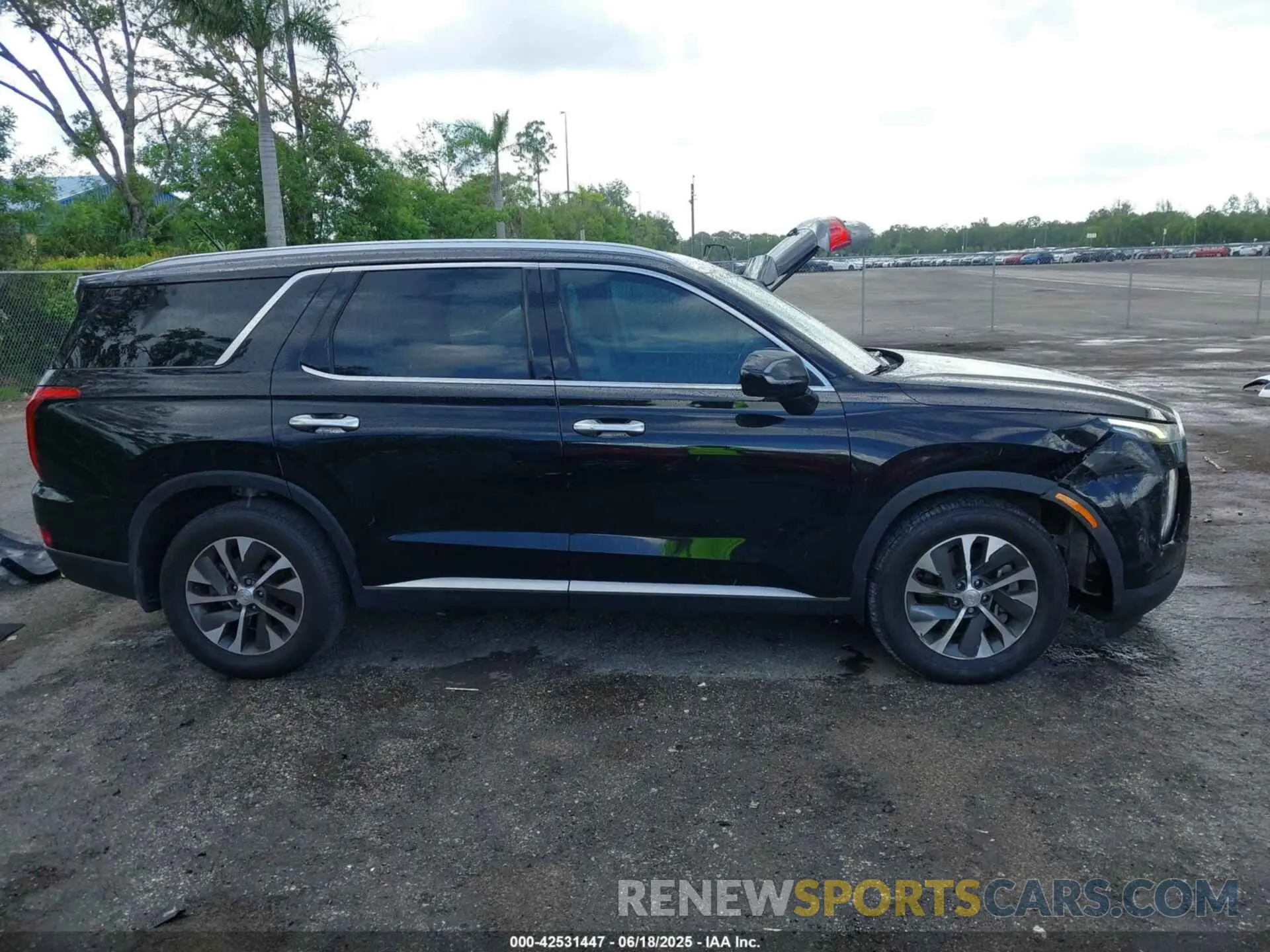 14 Photograph of a damaged car KM8R24HEXLU090761 HYUNDAI PALISADE 2020