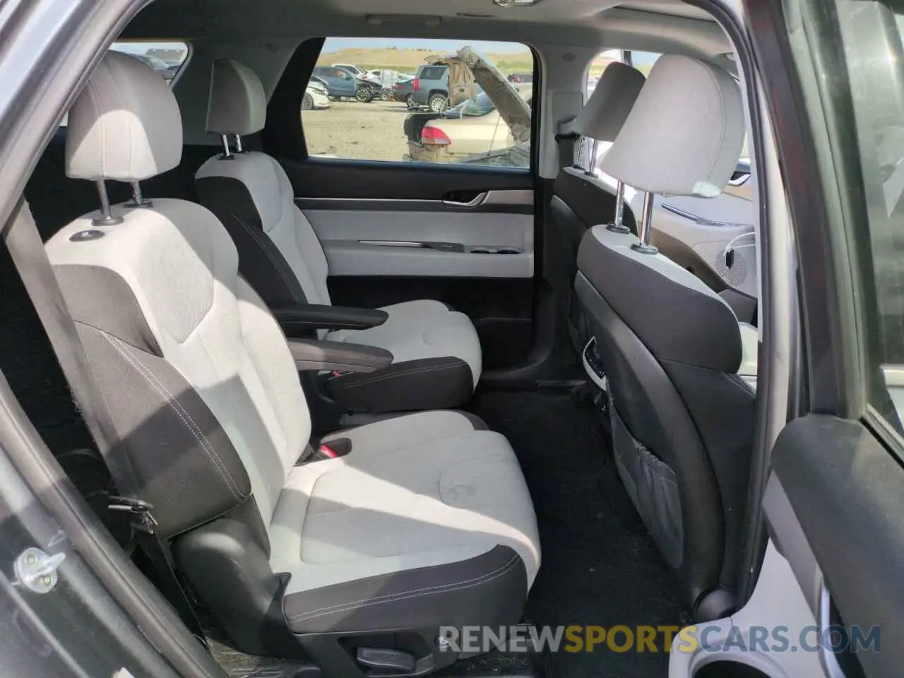11 Photograph of a damaged car KM8R2DHE2LU102174 HYUNDAI PALISADE 2020