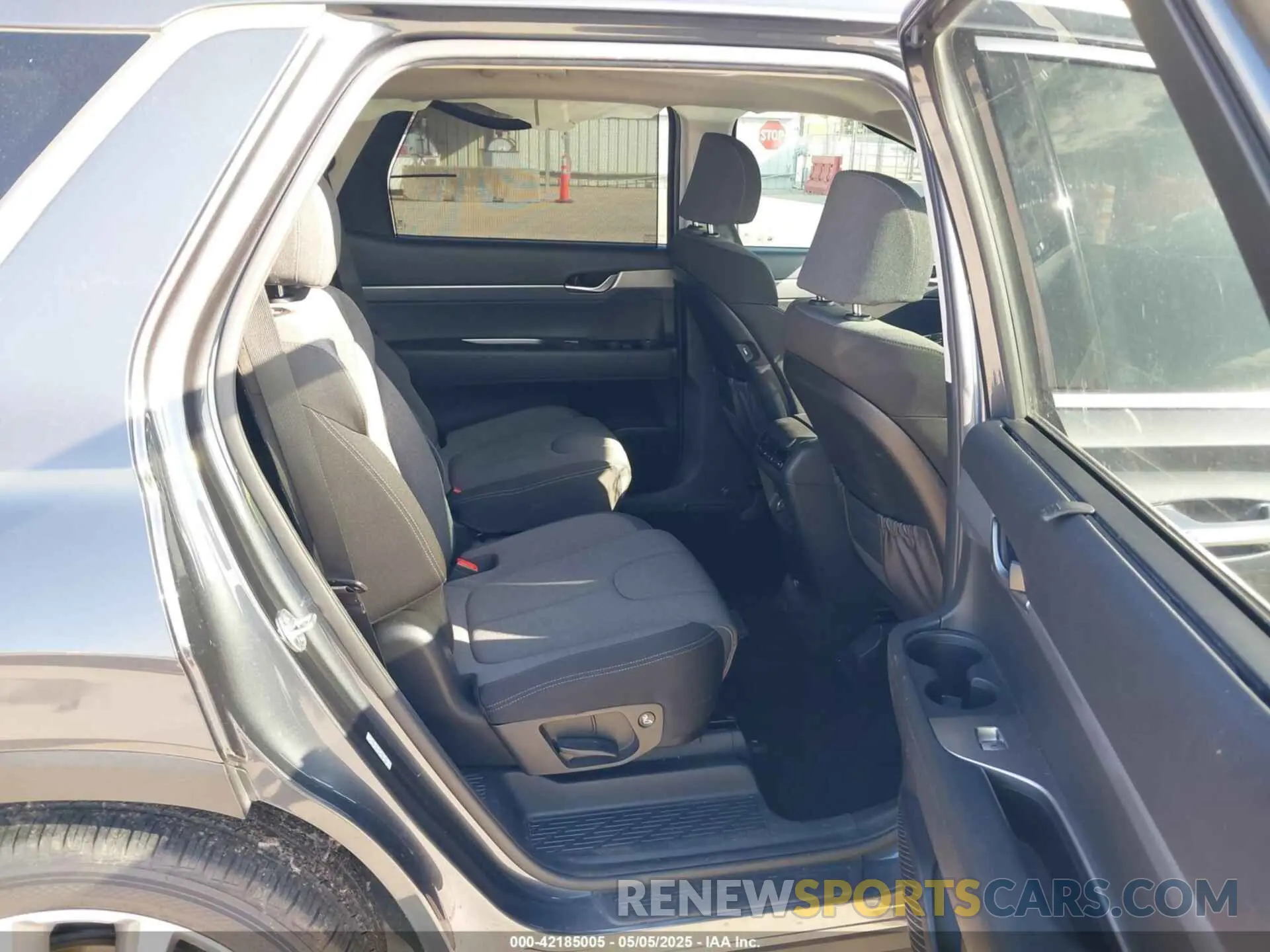 8 Photograph of a damaged car KM8R34HE3LU091392 HYUNDAI PALISADE 2020