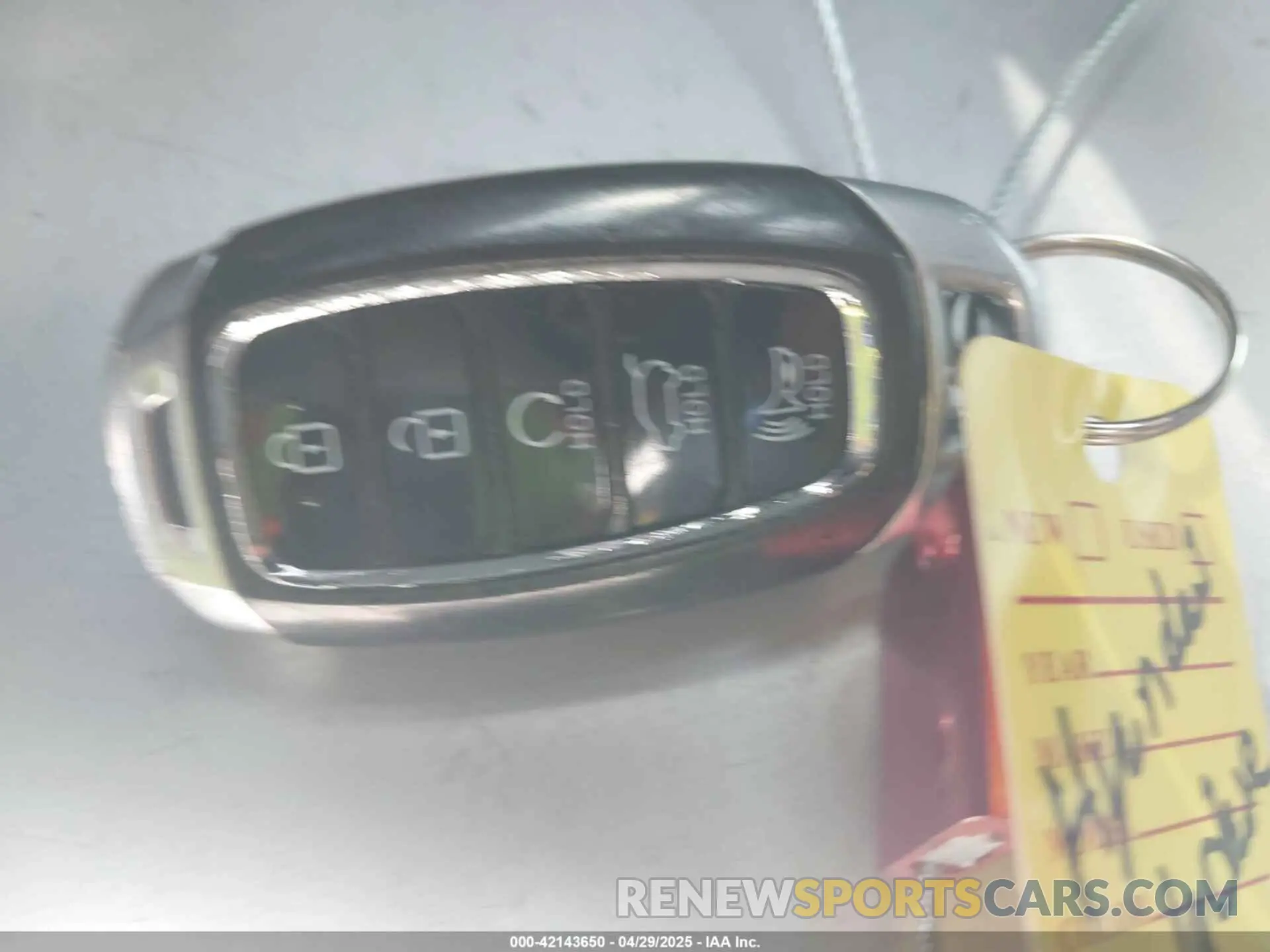 11 Photograph of a damaged car KM8R34HE4LU102240 HYUNDAI PALISADE 2020