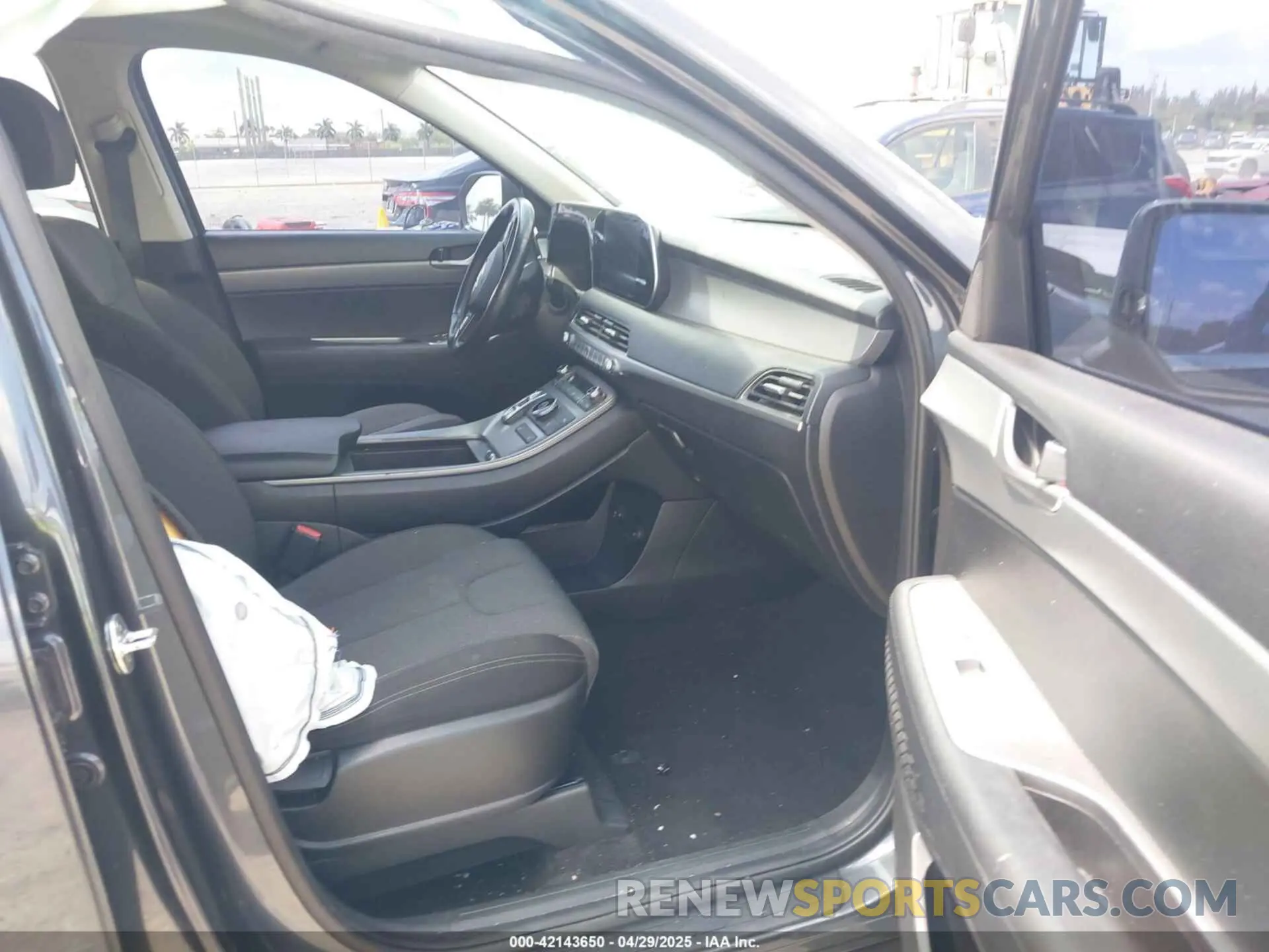 5 Photograph of a damaged car KM8R34HE4LU102240 HYUNDAI PALISADE 2020