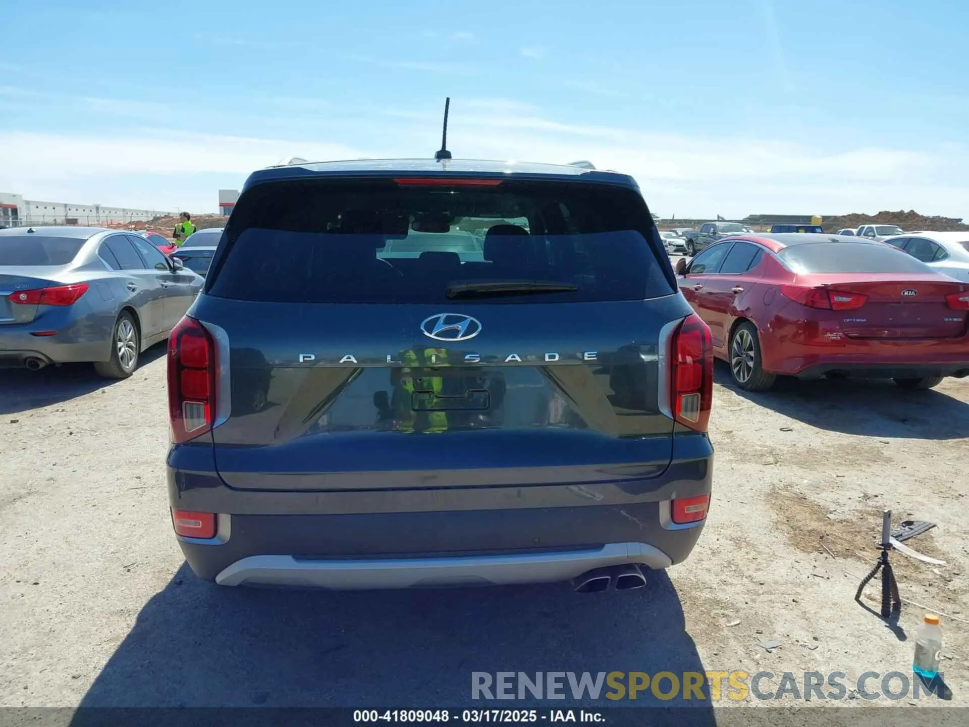 17 Photograph of a damaged car KM8R34HE7LU091654 HYUNDAI PALISADE 2020