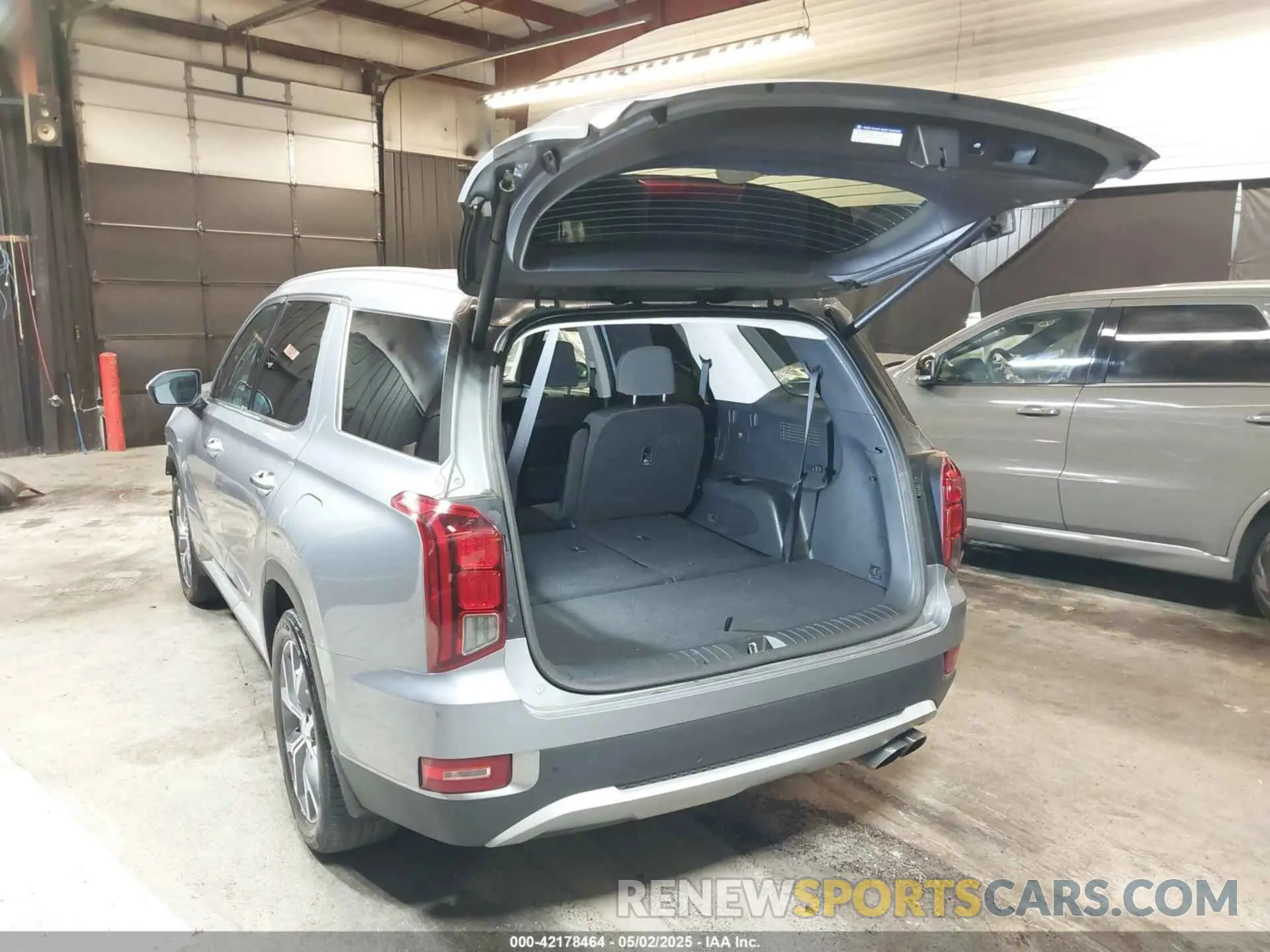 3 Photograph of a damaged car KM8R34HE8LU101236 HYUNDAI PALISADE 2020