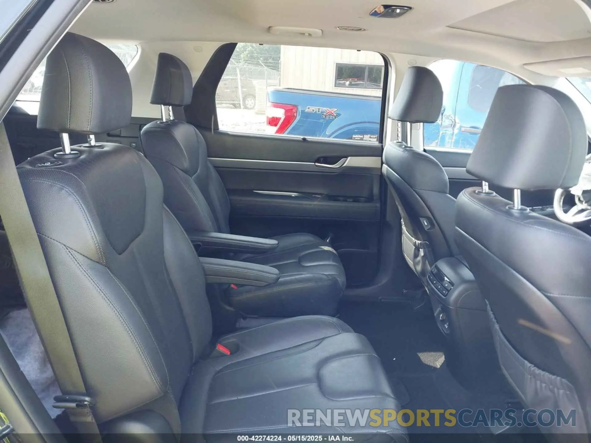 8 Photograph of a damaged car KM8R44HE9LU114932 HYUNDAI PALISADE 2020