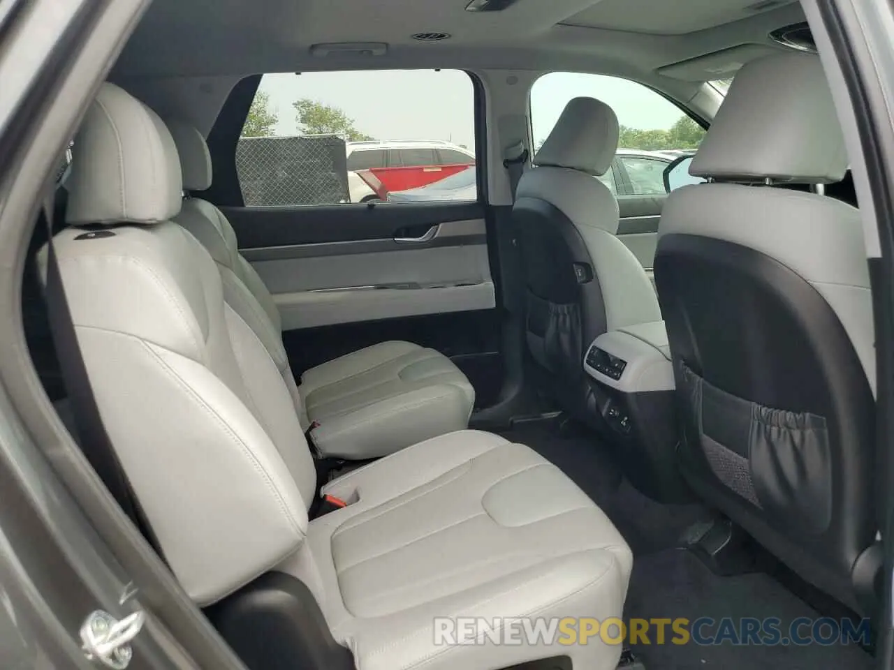 11 Photograph of a damaged car KM8R44HEXLU038332 HYUNDAI PALISADE 2020