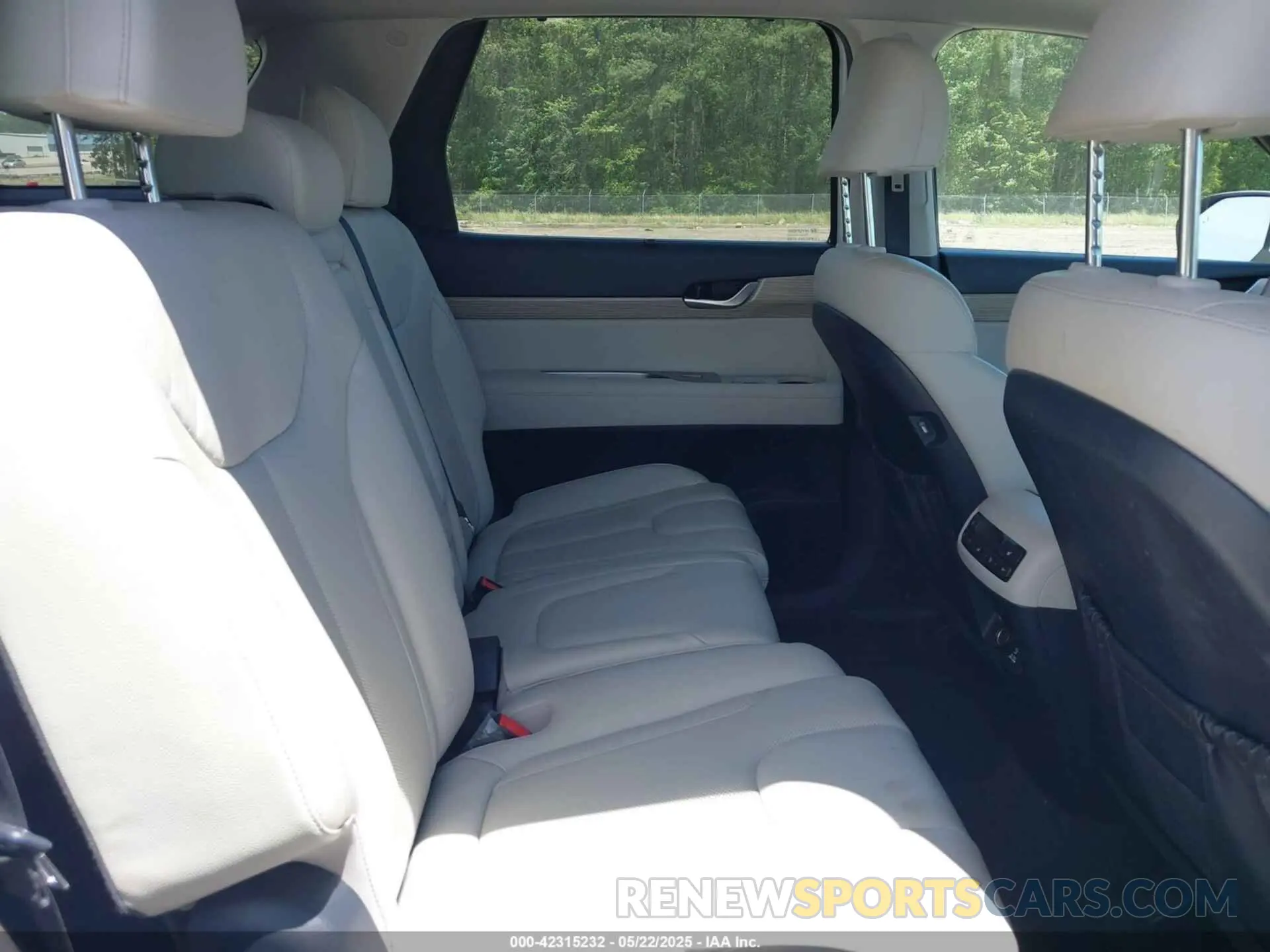 8 Photograph of a damaged car KM8R44HEXLU150418 HYUNDAI PALISADE 2020
