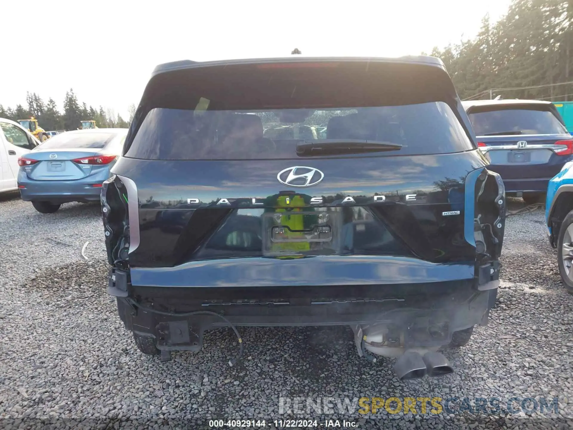 17 Photograph of a damaged car KM8R4DHE0LU037996 HYUNDAI PALISADE 2020