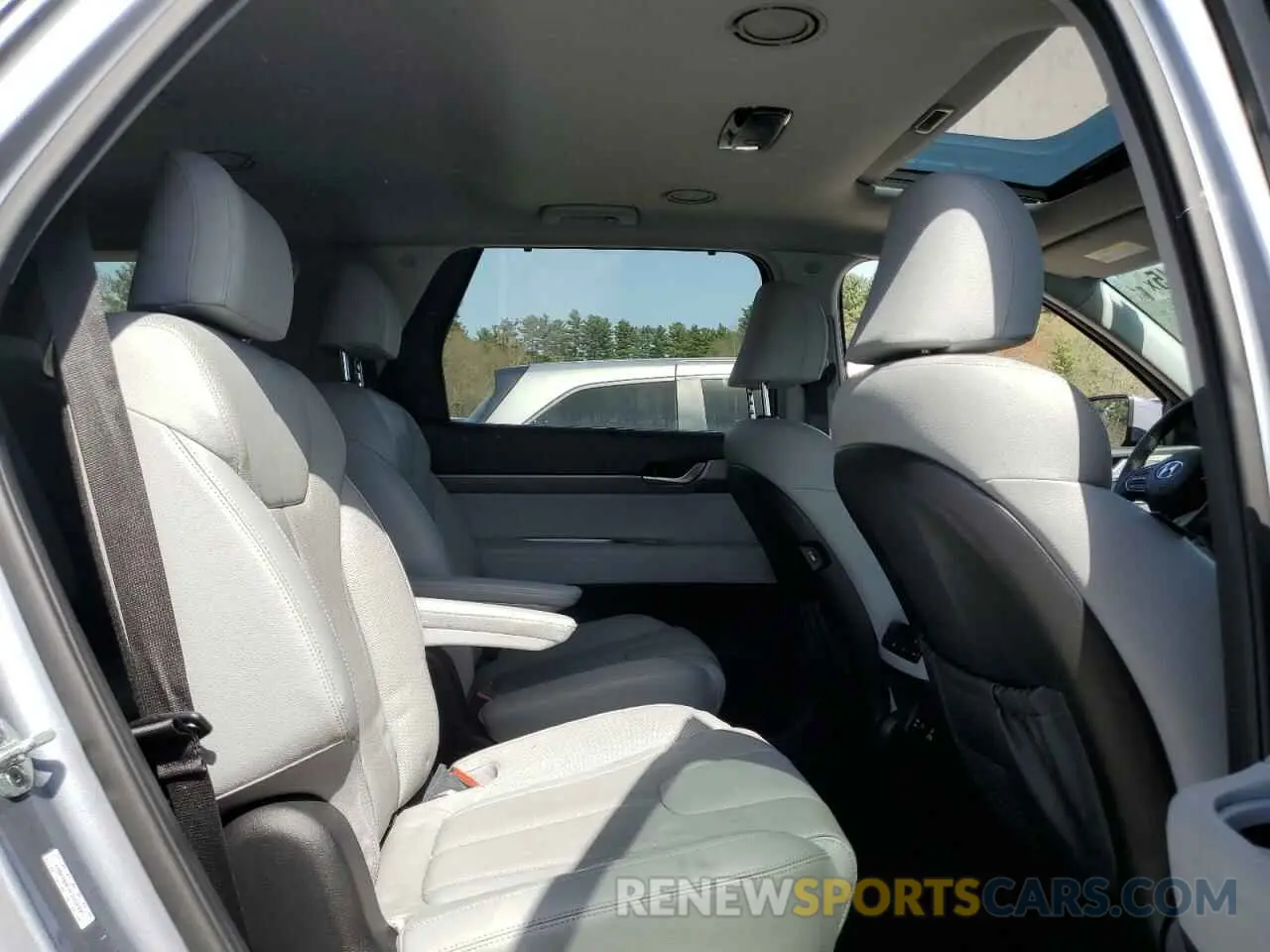 11 Photograph of a damaged car KM8R4DHE4LU150995 HYUNDAI PALISADE 2020