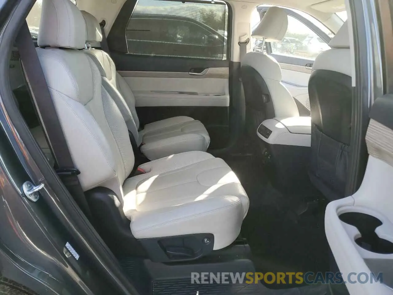 11 Photograph of a damaged car KM8R4DHE5LU137933 HYUNDAI PALISADE 2020