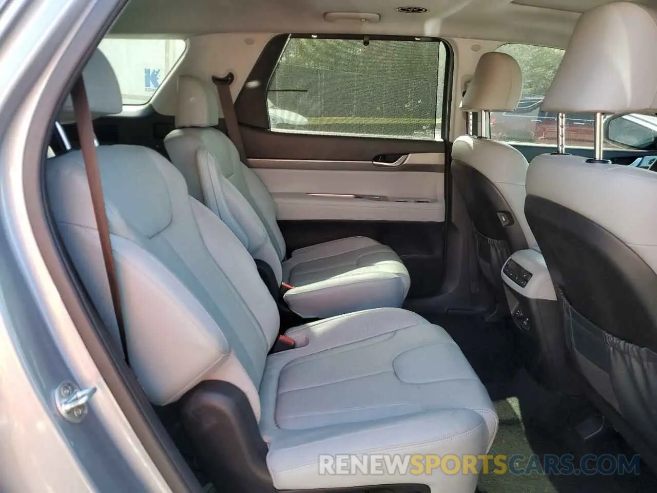11 Photograph of a damaged car KM8R4DHE9LU109343 HYUNDAI PALISADE 2020
