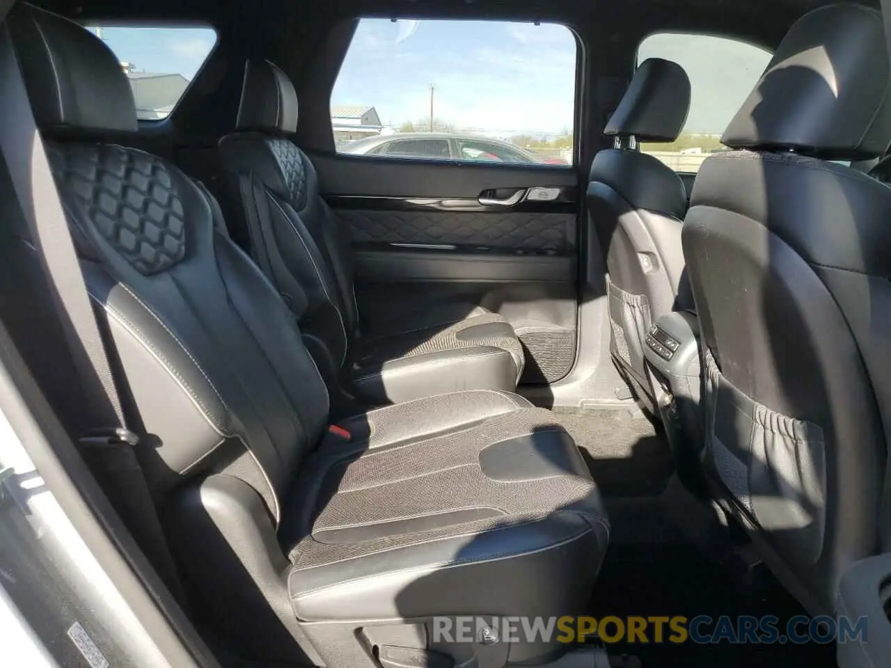 11 Photograph of a damaged car KM8R54HE0LU039809 HYUNDAI PALISADE 2020