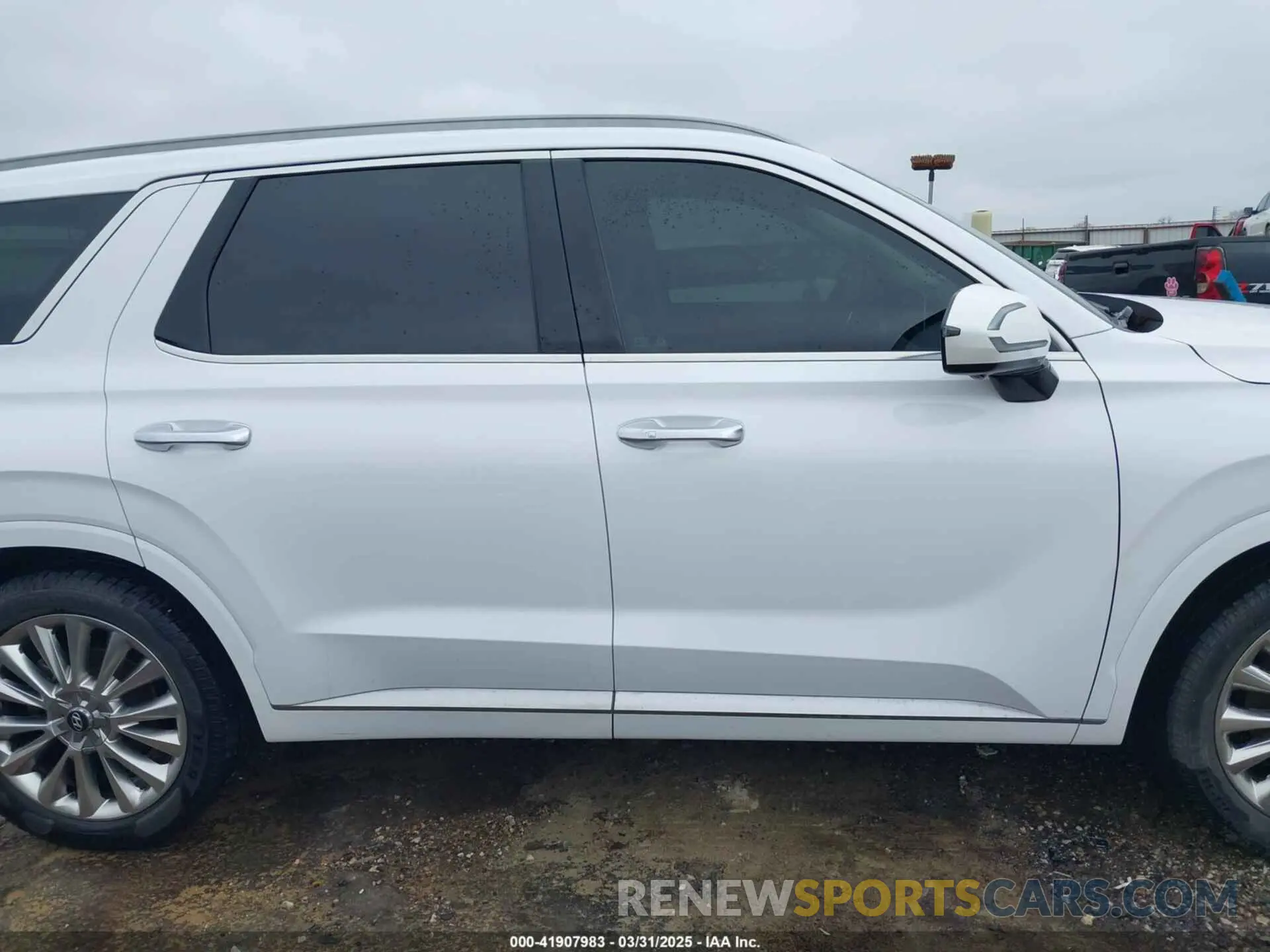 13 Photograph of a damaged car KM8R54HE4LU039182 HYUNDAI PALISADE 2020