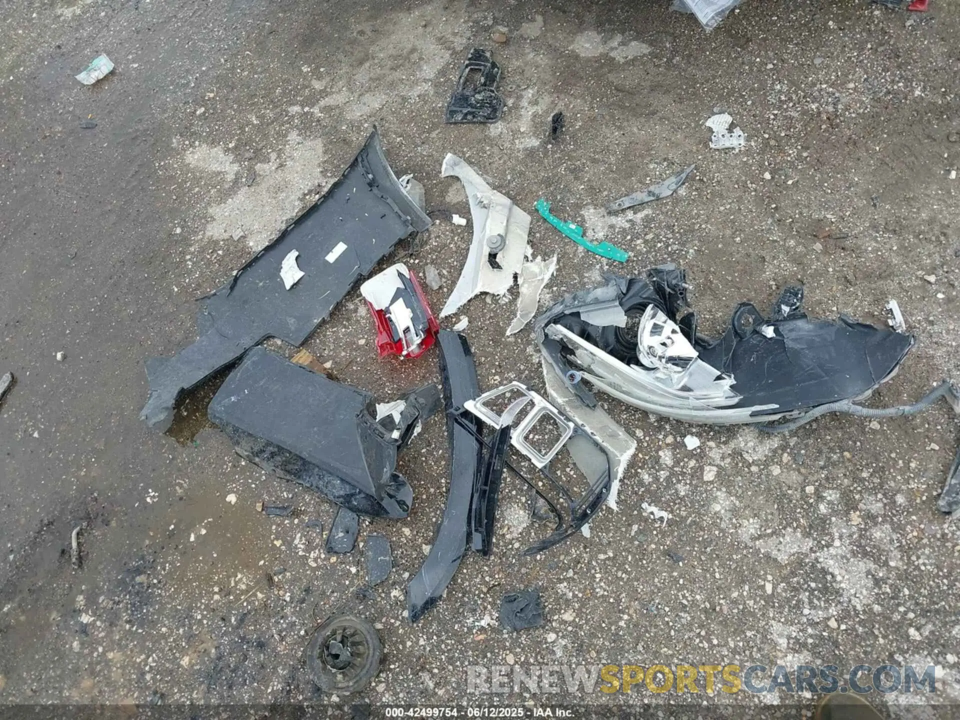 12 Photograph of a damaged car KM8R54HE9LU080908 HYUNDAI PALISADE 2020