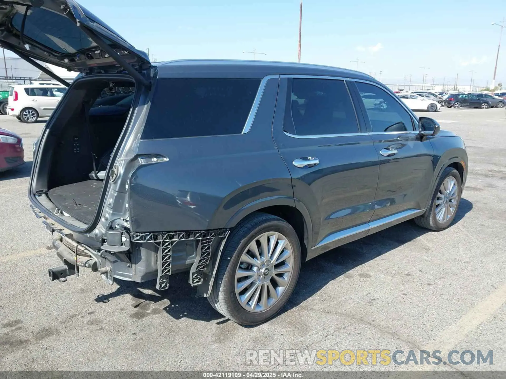 4 Photograph of a damaged car KM8R54HE9LU167434 HYUNDAI PALISADE 2020