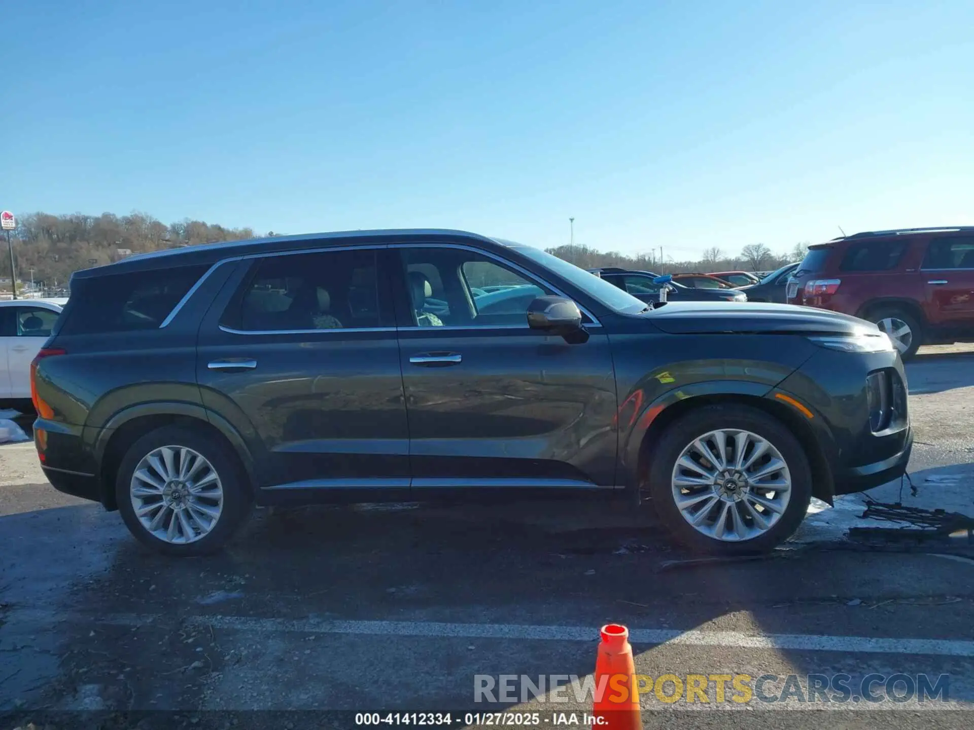 13 Photograph of a damaged car KM8R5DHE2LU120116 HYUNDAI PALISADE 2020