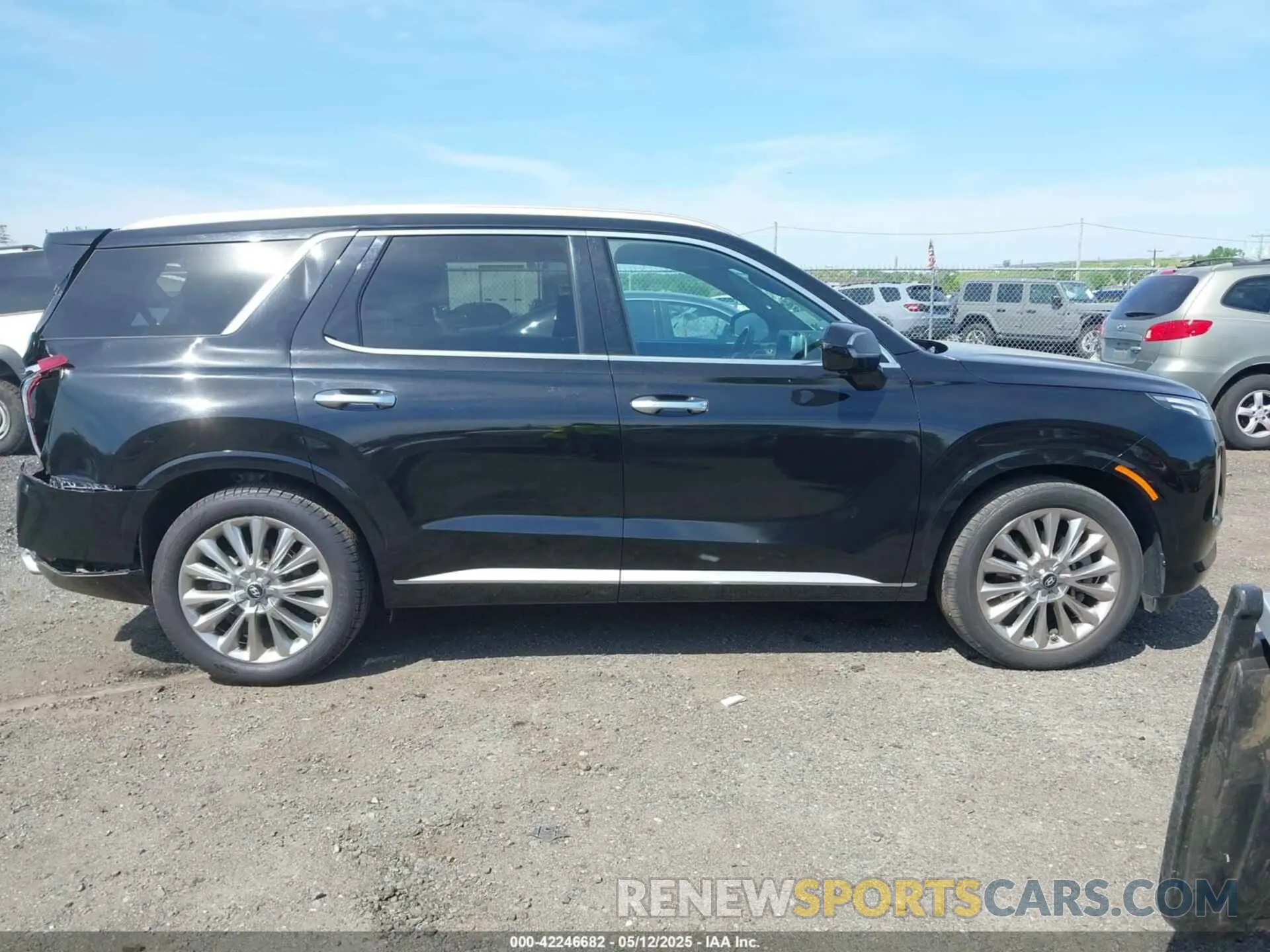 13 Photograph of a damaged car KM8R5DHE2LU155397 HYUNDAI PALISADE 2020