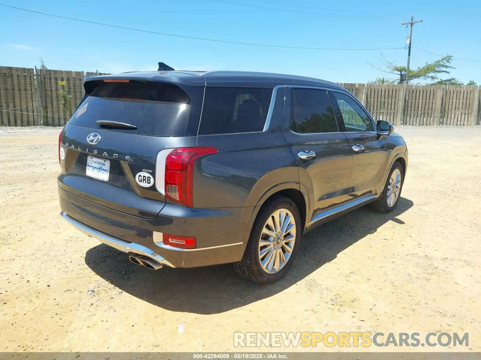 4 Photograph of a damaged car KM8R5DHE4LU082503 HYUNDAI PALISADE 2020