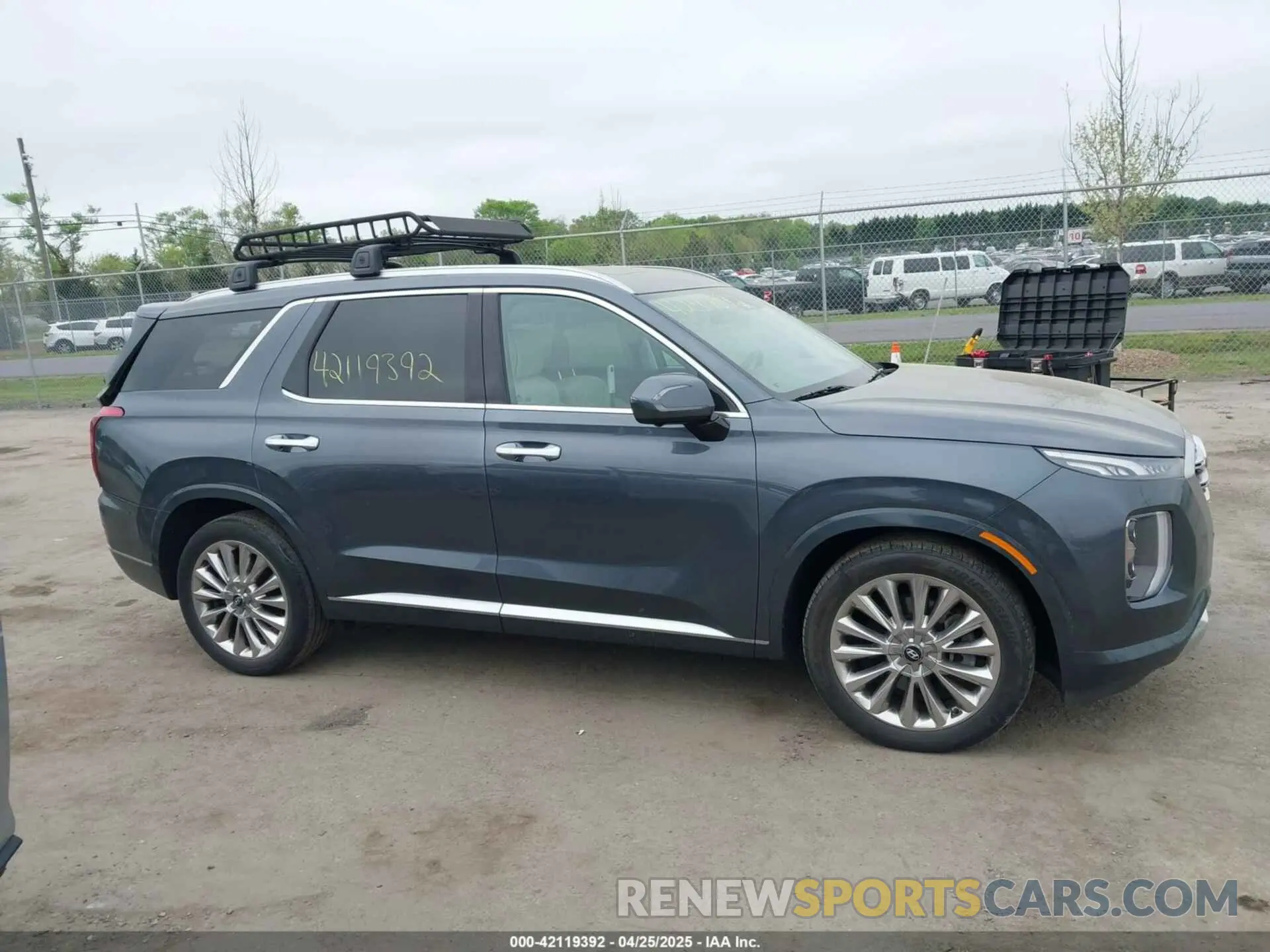 13 Photograph of a damaged car KM8R5DHE4LU124555 HYUNDAI PALISADE 2020