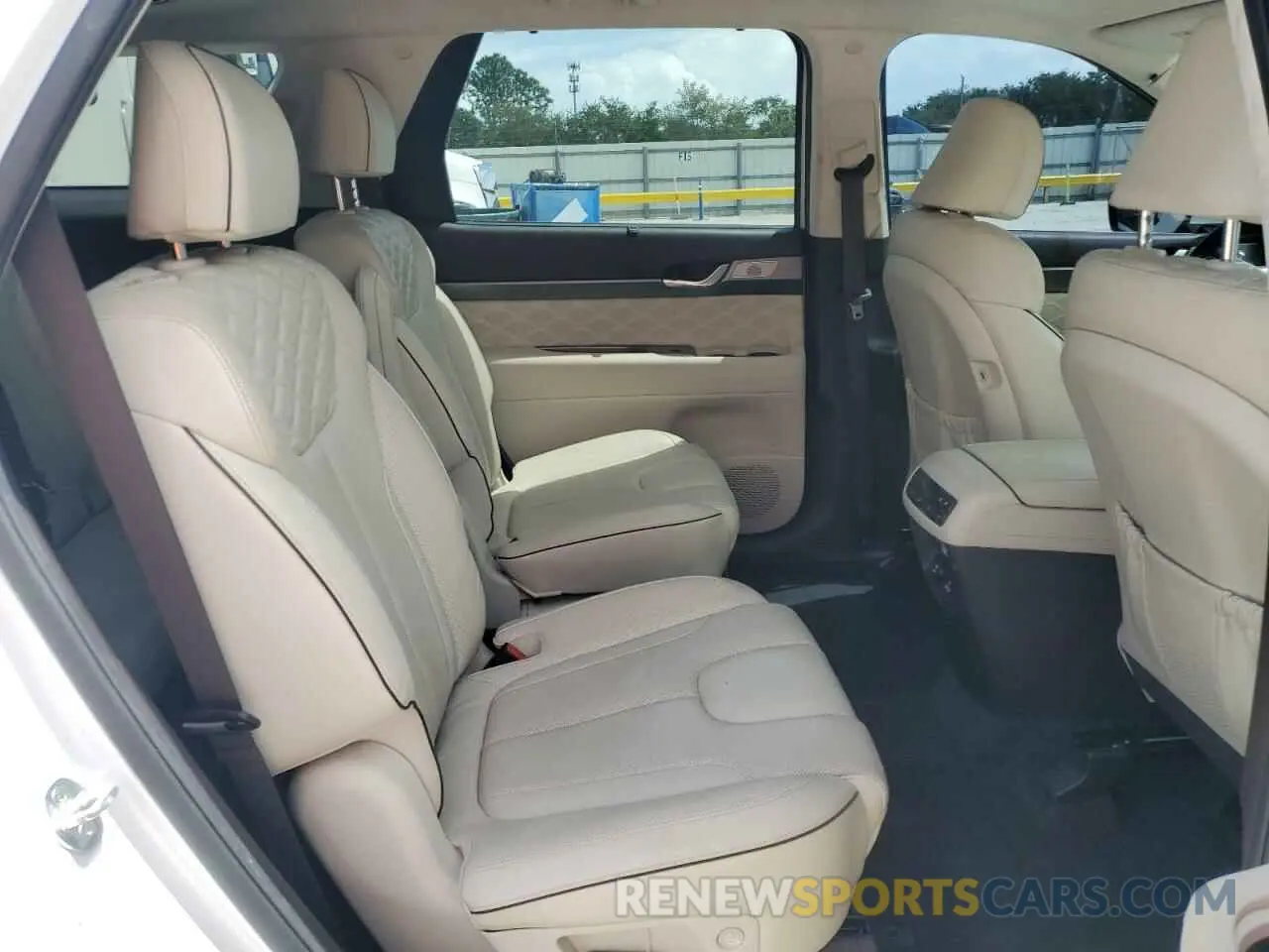 11 Photograph of a damaged car KM8R5DHE5LU050126 HYUNDAI PALISADE 2020