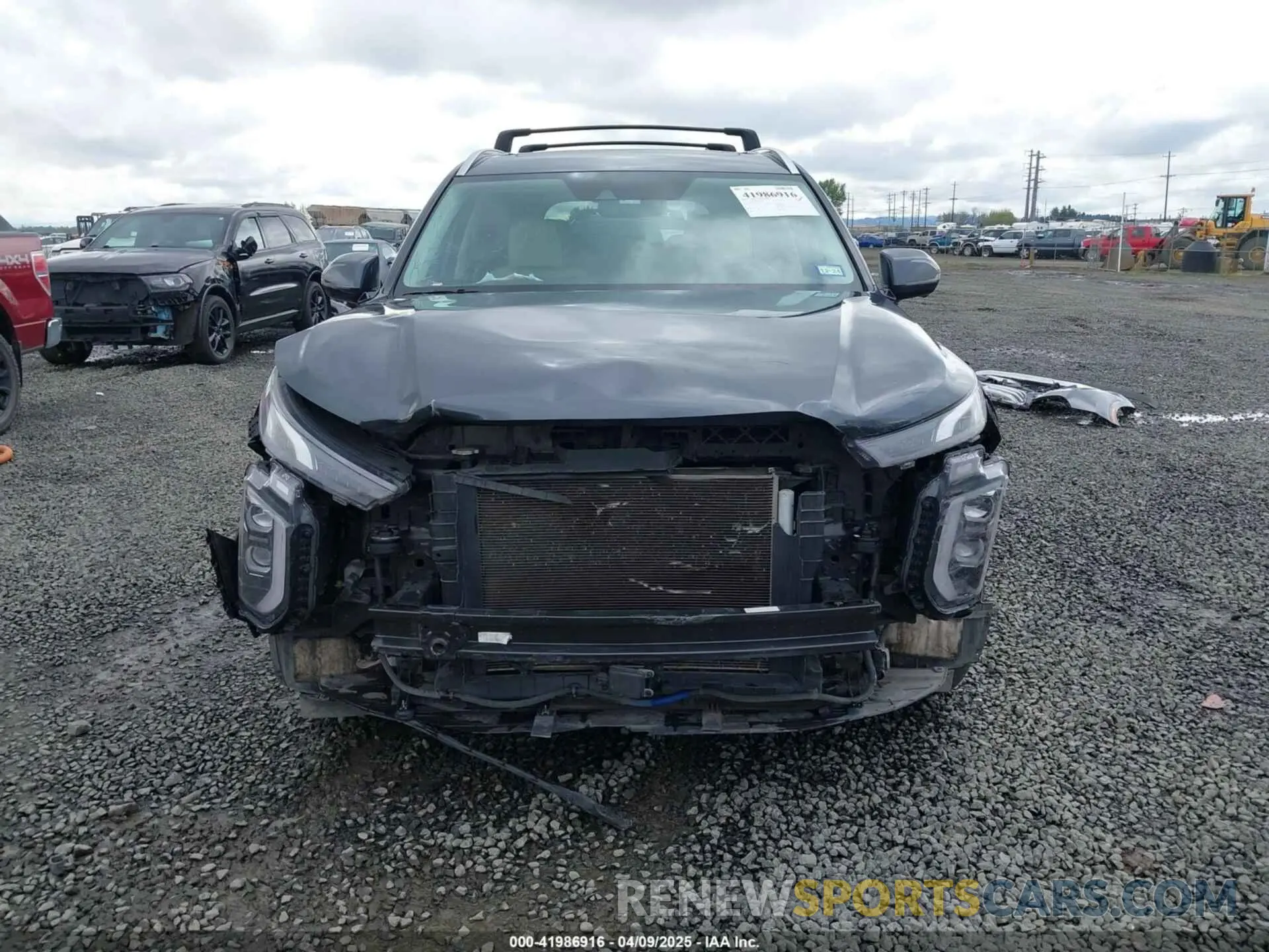 13 Photograph of a damaged car KM8R5DHE6LU083149 HYUNDAI PALISADE 2020