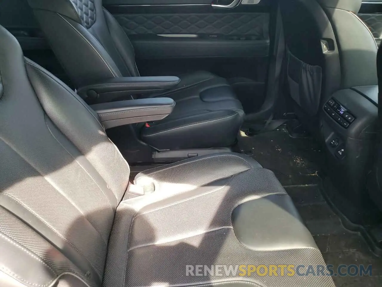 11 Photograph of a damaged car KM8R5DHE8LU161267 HYUNDAI PALISADE 2020