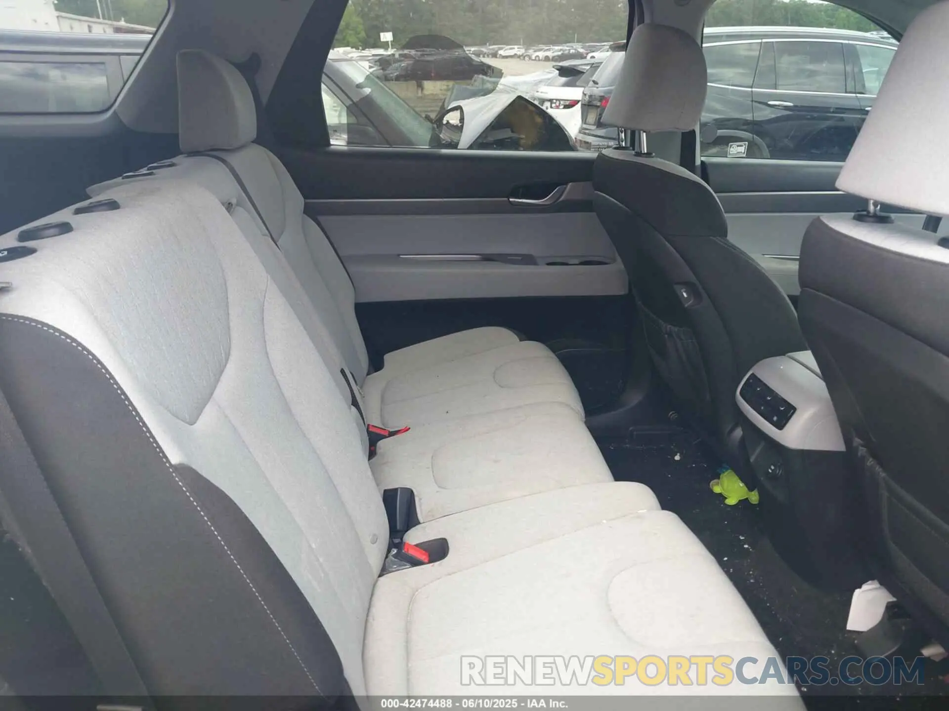 8 Photograph of a damaged car KM8R14HE6MU208471 HYUNDAI PALISADE 2021