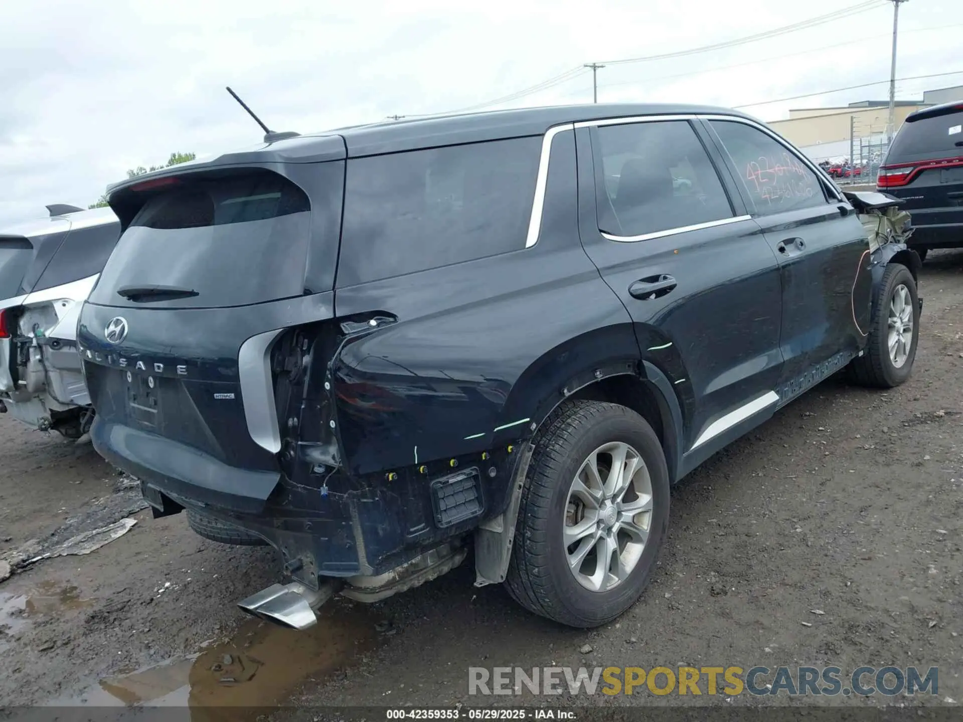 4 Photograph of a damaged car KM8R1DHE2MU213263 HYUNDAI PALISADE 2021