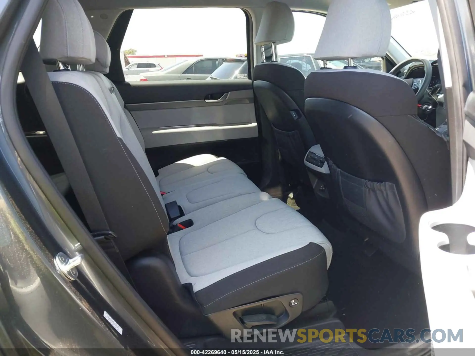 8 Photograph of a damaged car KM8R1DHE7MU183421 HYUNDAI PALISADE 2021