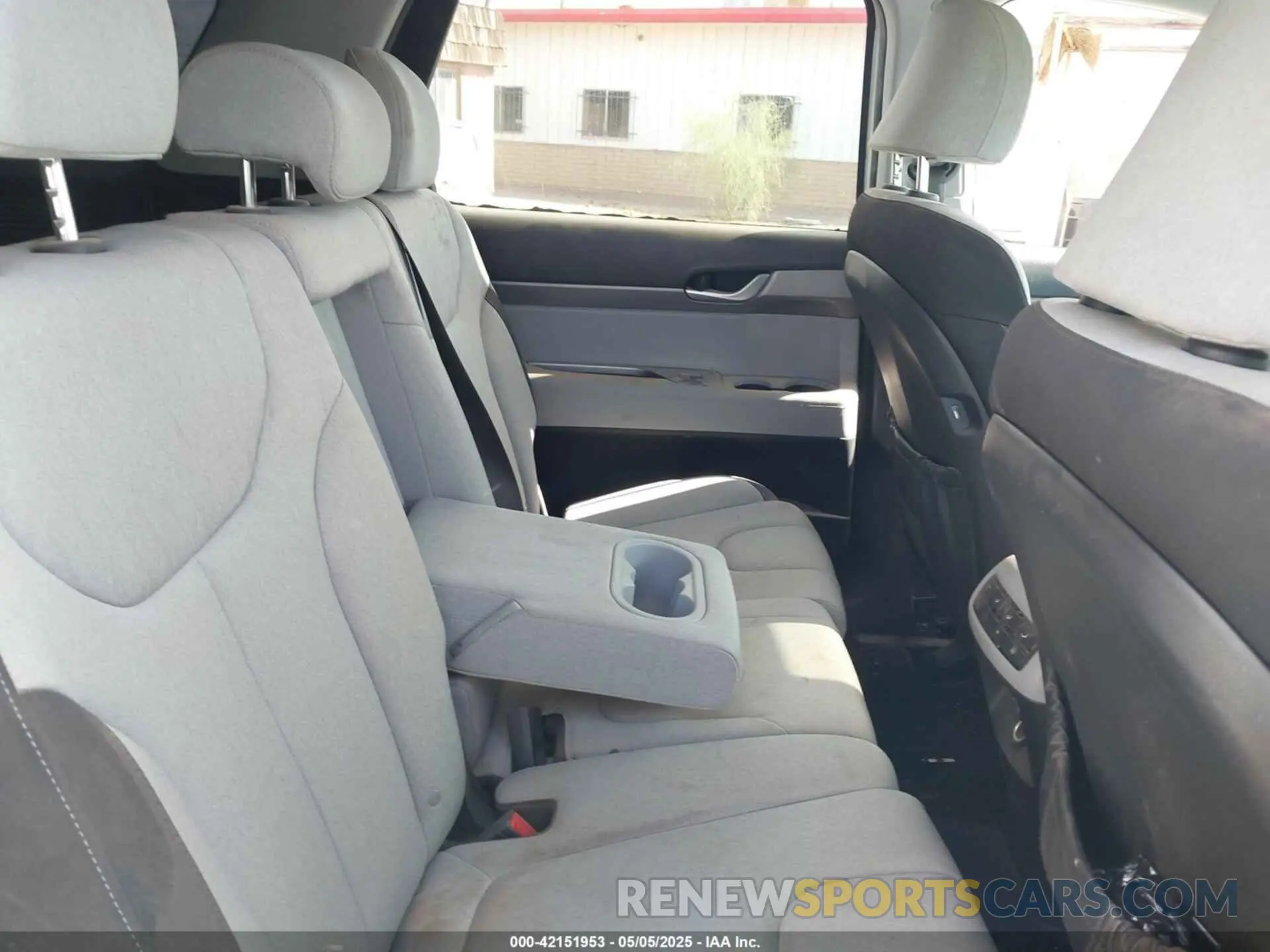 8 Photograph of a damaged car KM8R1DHE7MU209385 HYUNDAI PALISADE 2021