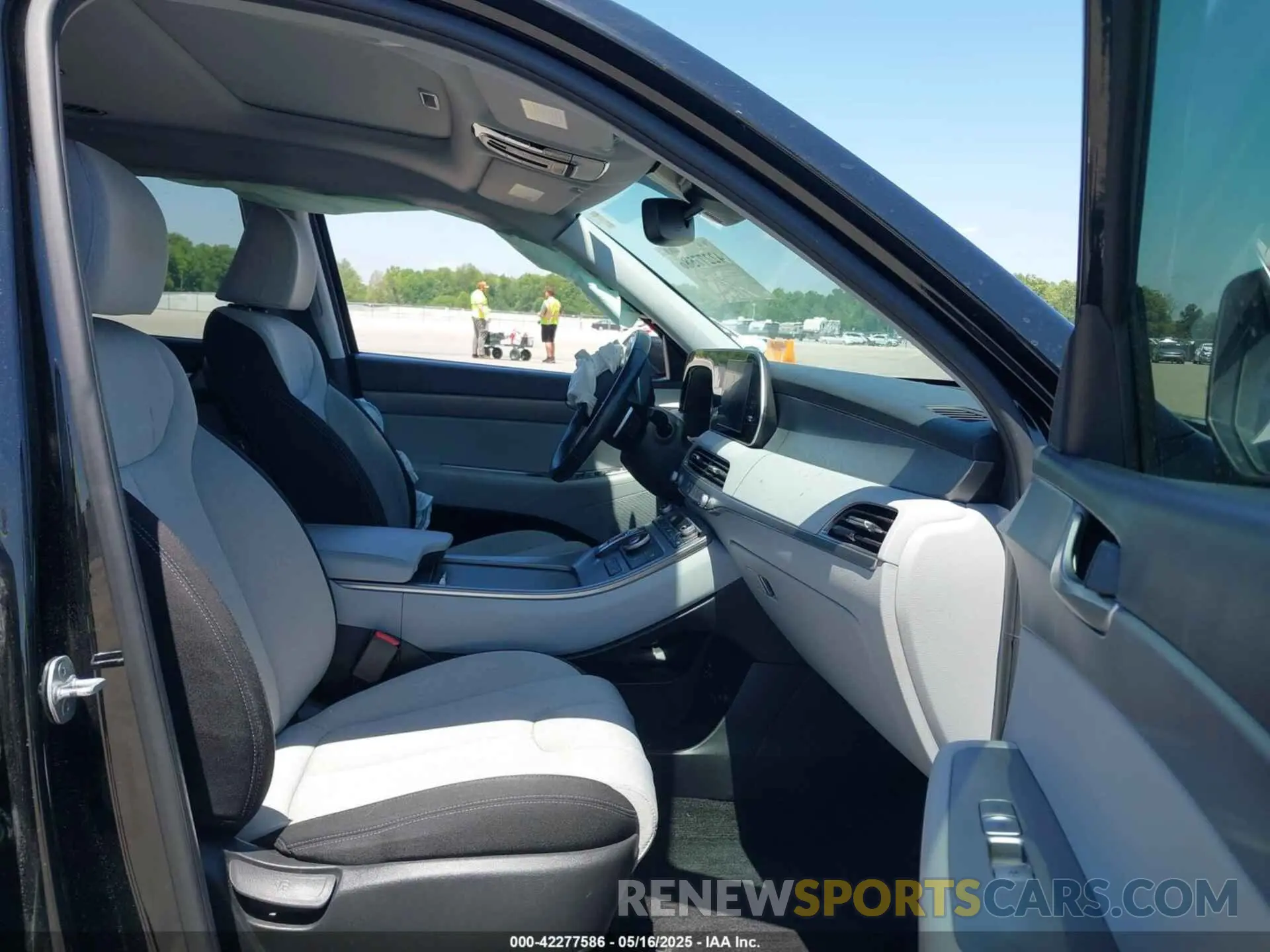 5 Photograph of a damaged car KM8R24HE0MU207572 HYUNDAI PALISADE 2021