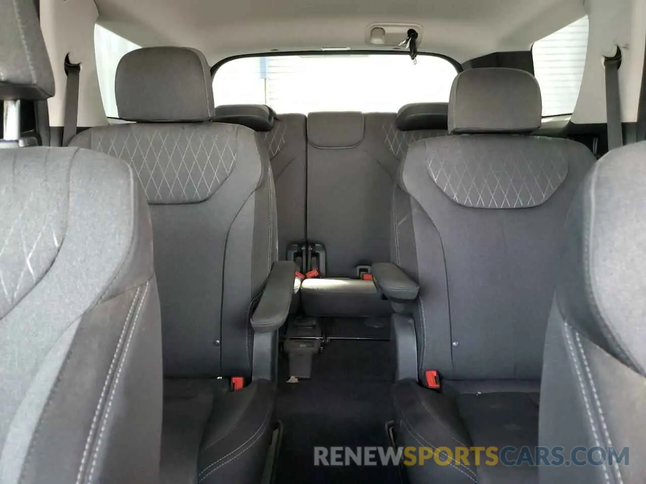 10 Photograph of a damaged car KM8R24HE9MU194871 HYUNDAI PALISADE 2021