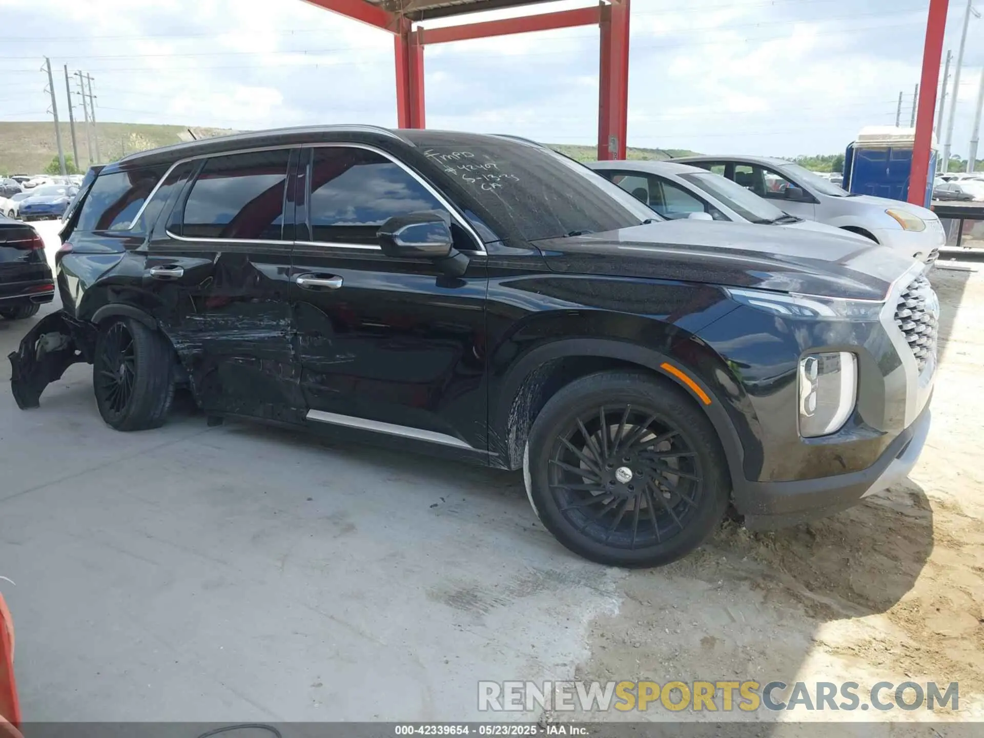 12 Photograph of a damaged car KM8R34HE5MU202798 HYUNDAI PALISADE 2021