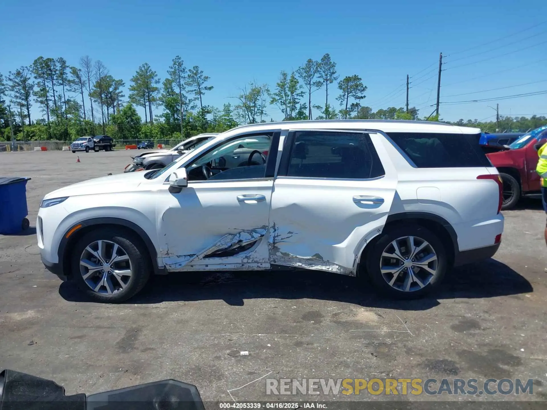 14 Photograph of a damaged car KM8R34HE5MU307938 HYUNDAI PALISADE 2021